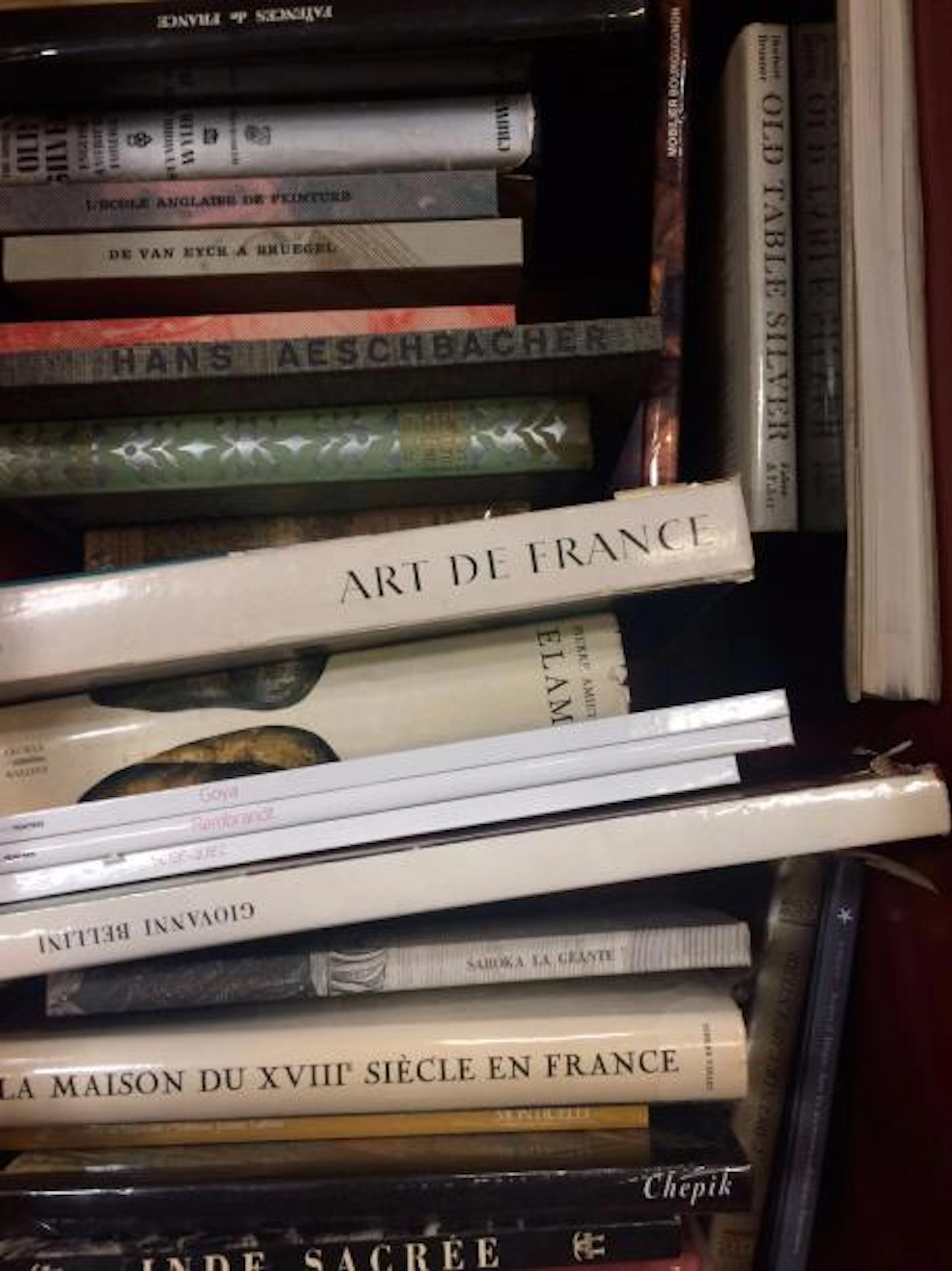 DEUX CAISSES MANETTES DE LIVRES D'ART DI…