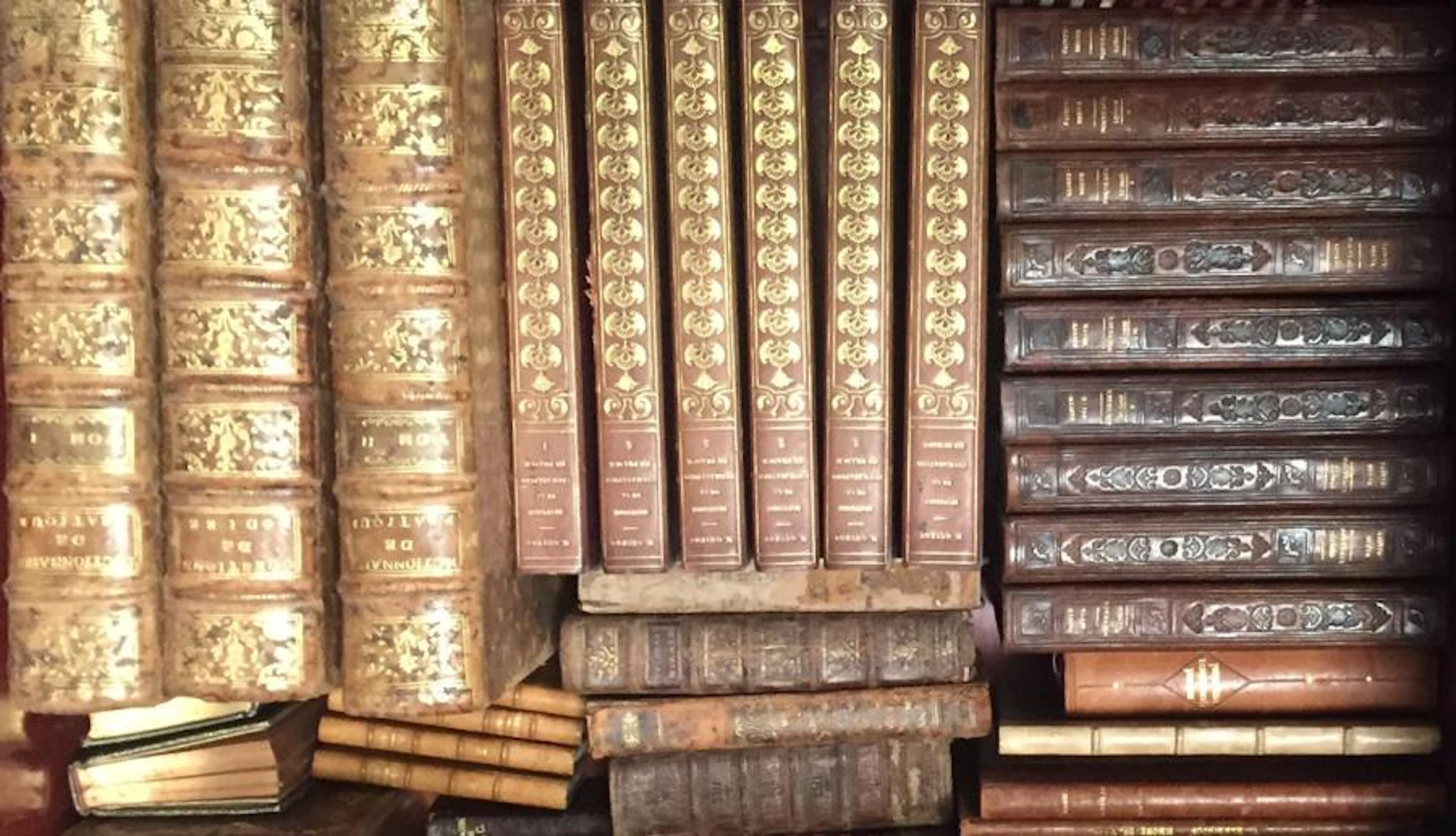Lot de livres anciens: Dictionnaire de Droit…