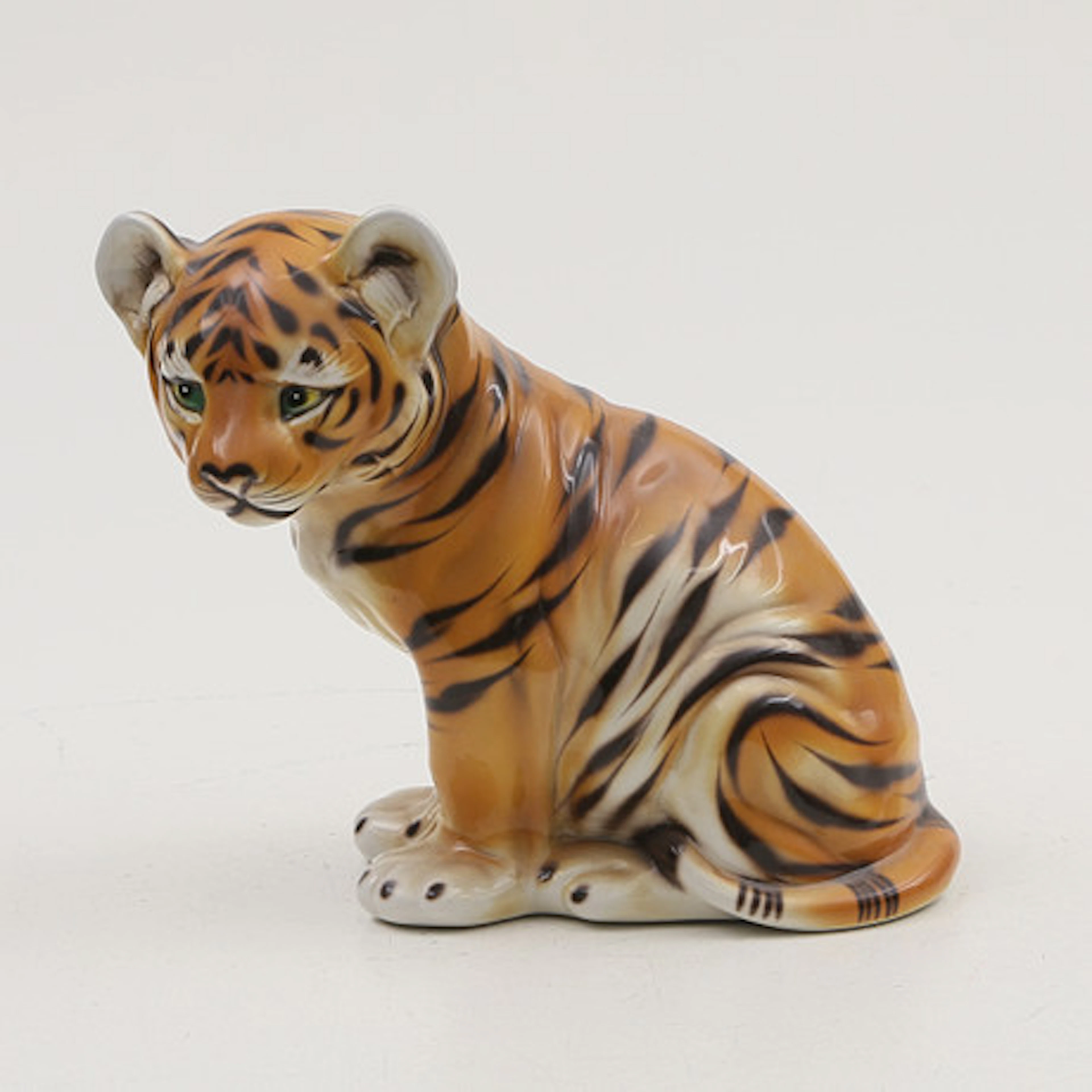 TIGER, porslin, modern.