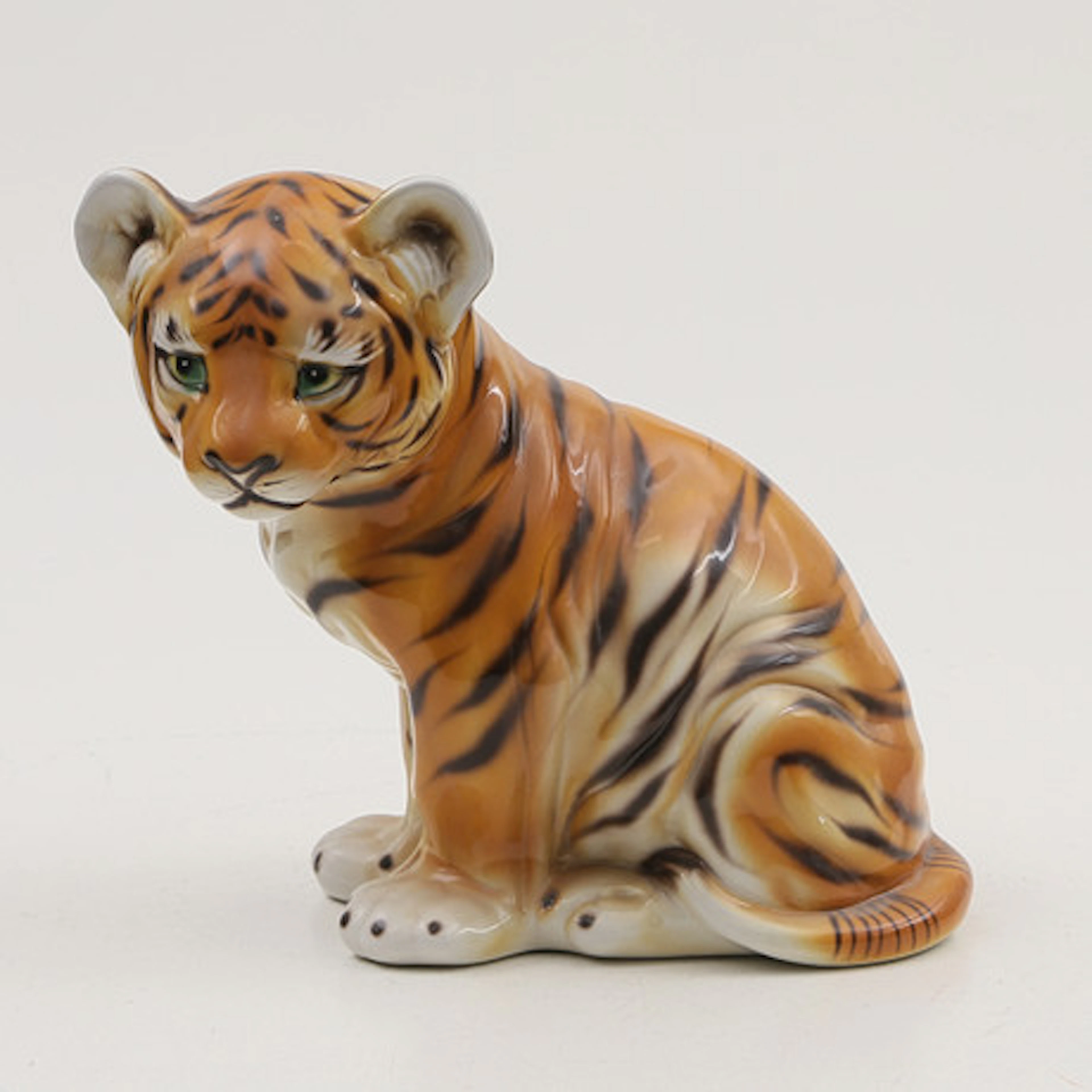 TIGER, porslin, modern.