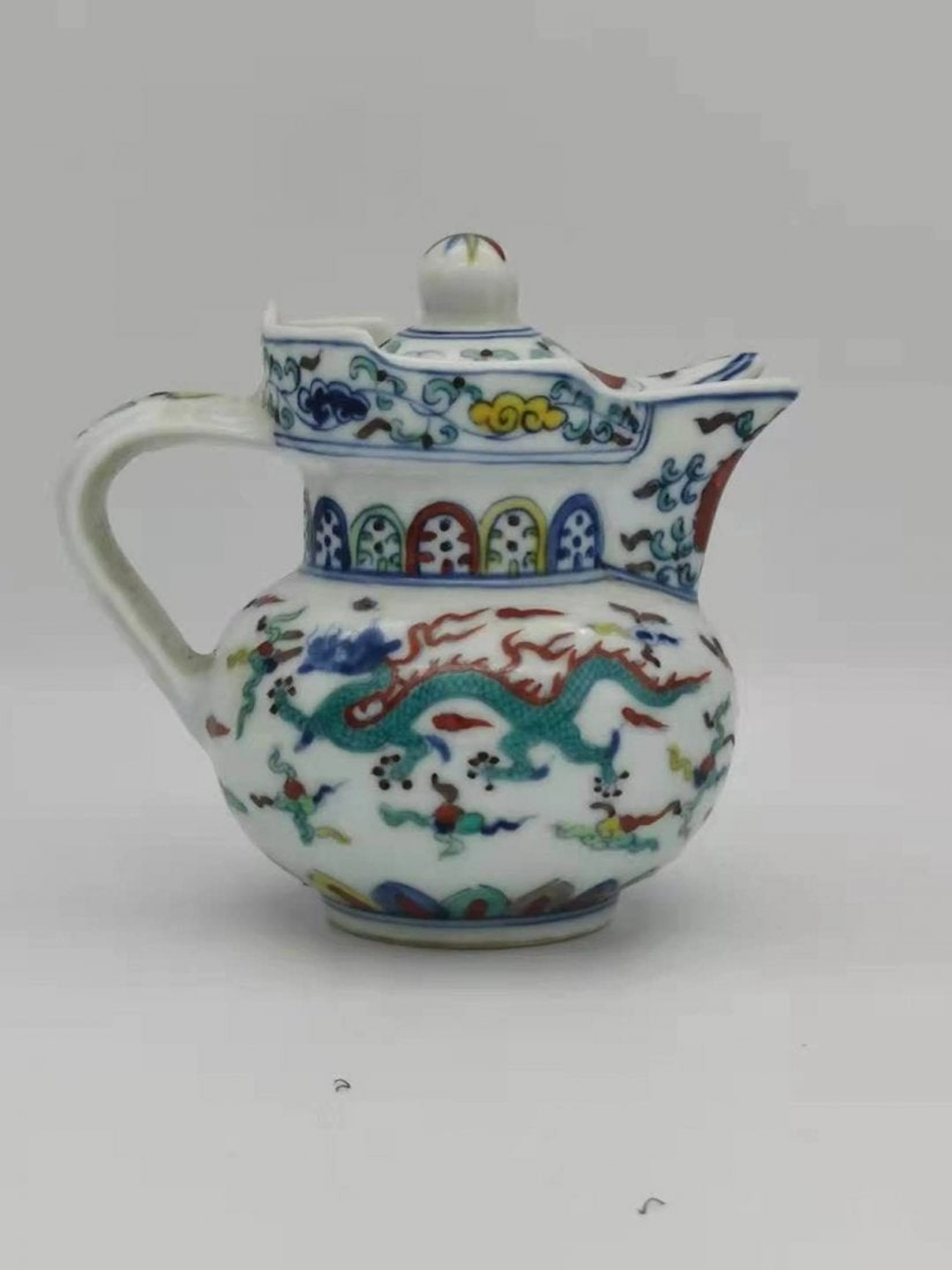 Chinese Doucai Pot
