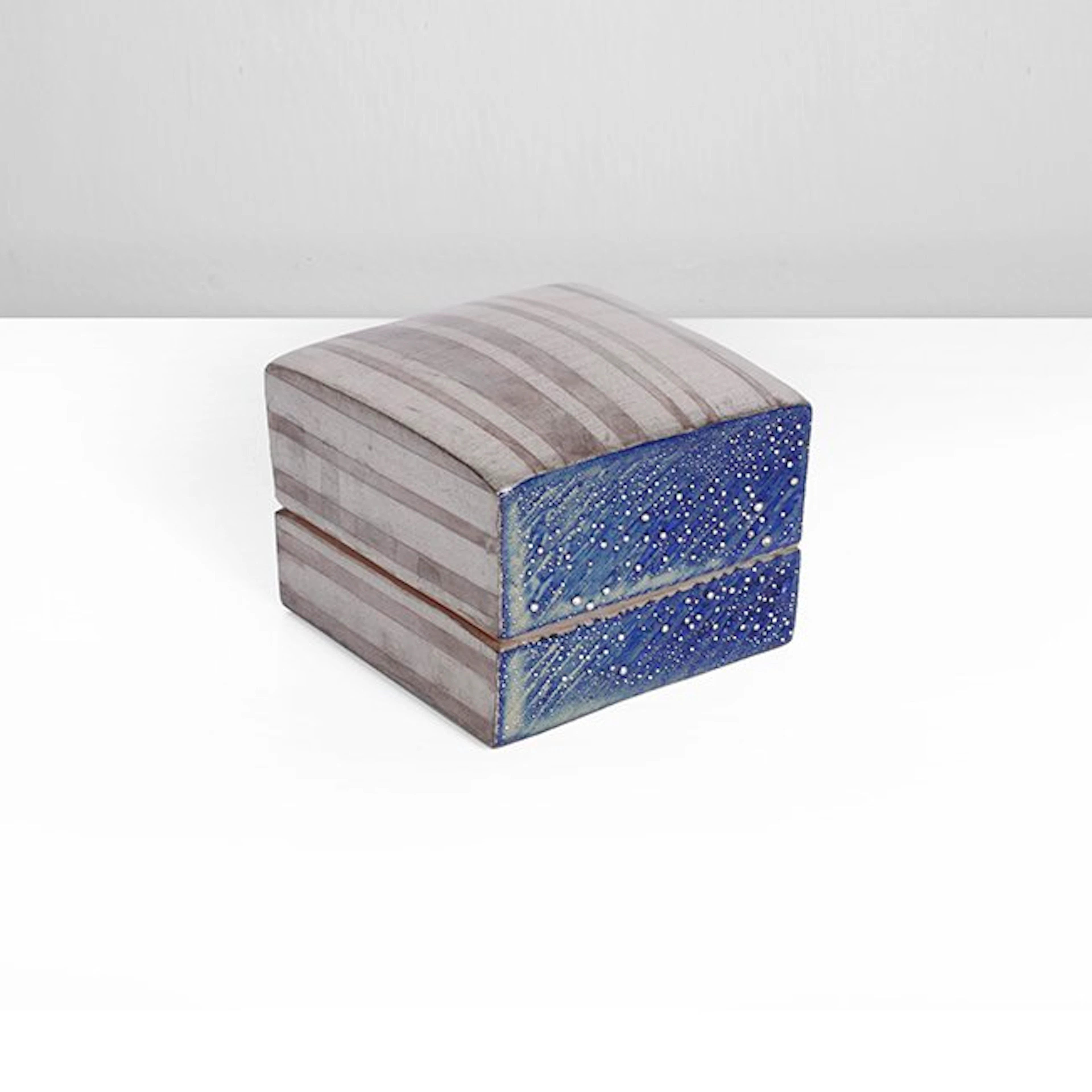Kondo Takahiro (Japanese, b.1958), Lidded Box, circa 2005
