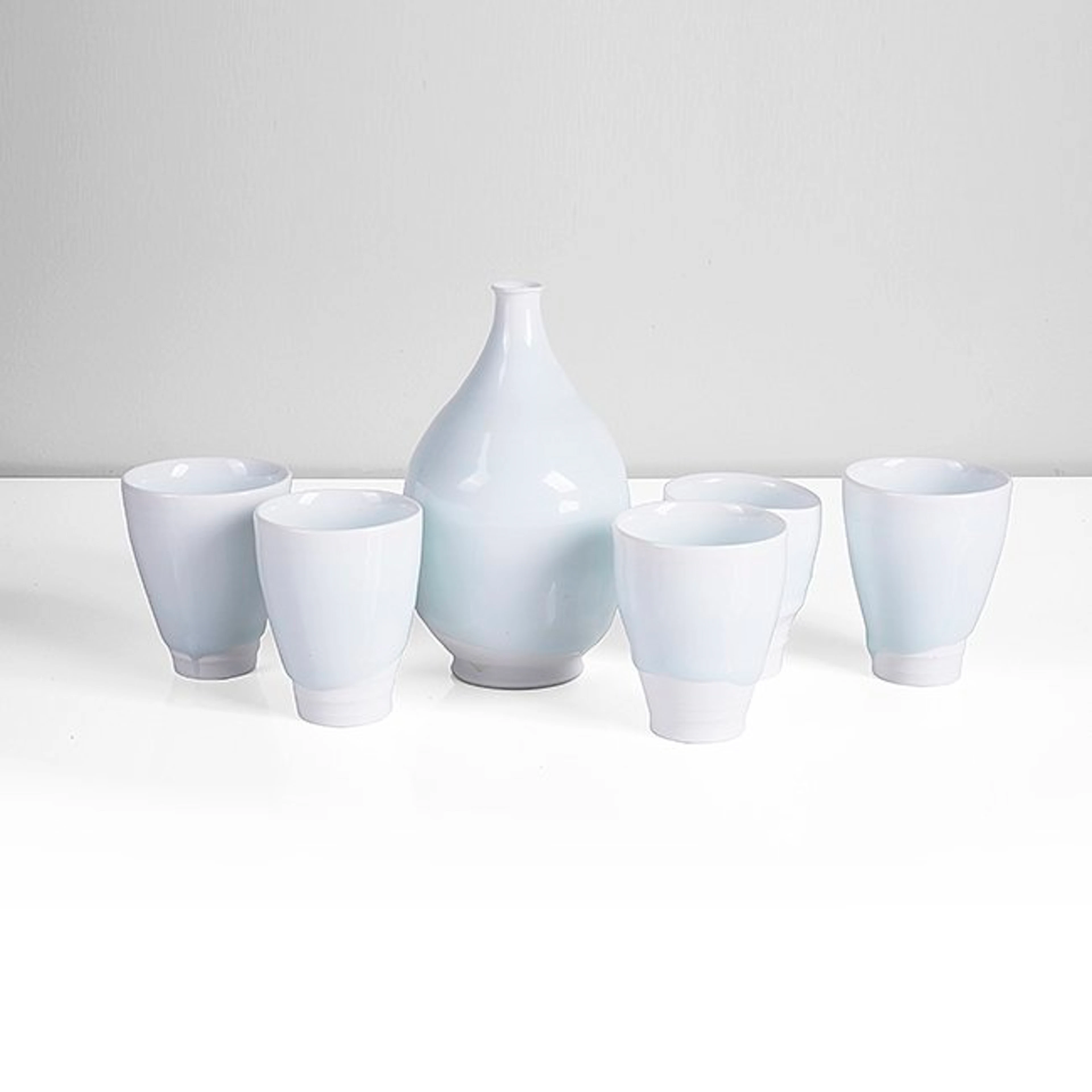 Kato Tsubusa (Japanese, b.1962), Sake Set
