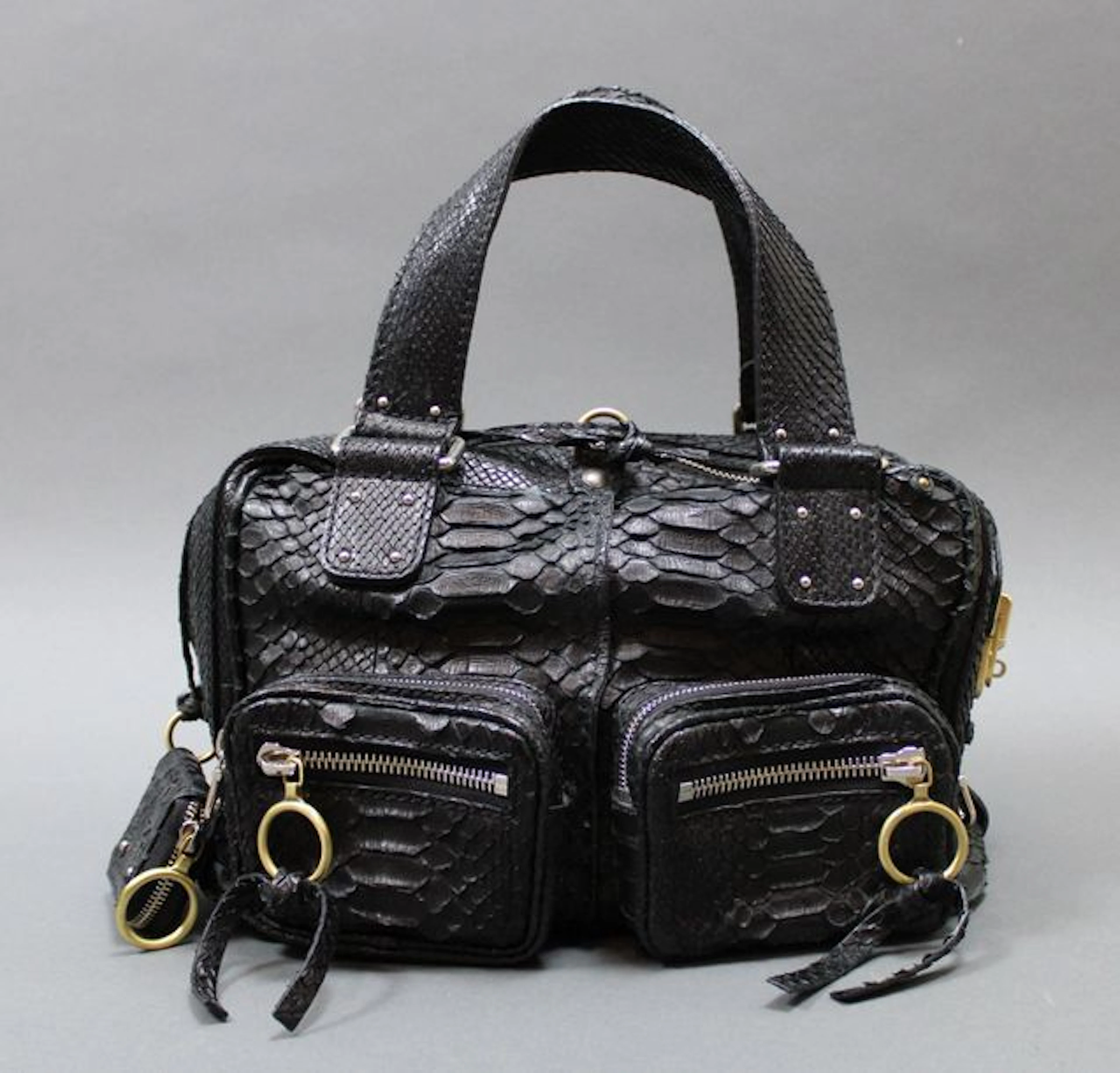 CHLOE Sac Silverado en python noir (manque... - Lot 161 - Eric Caudron