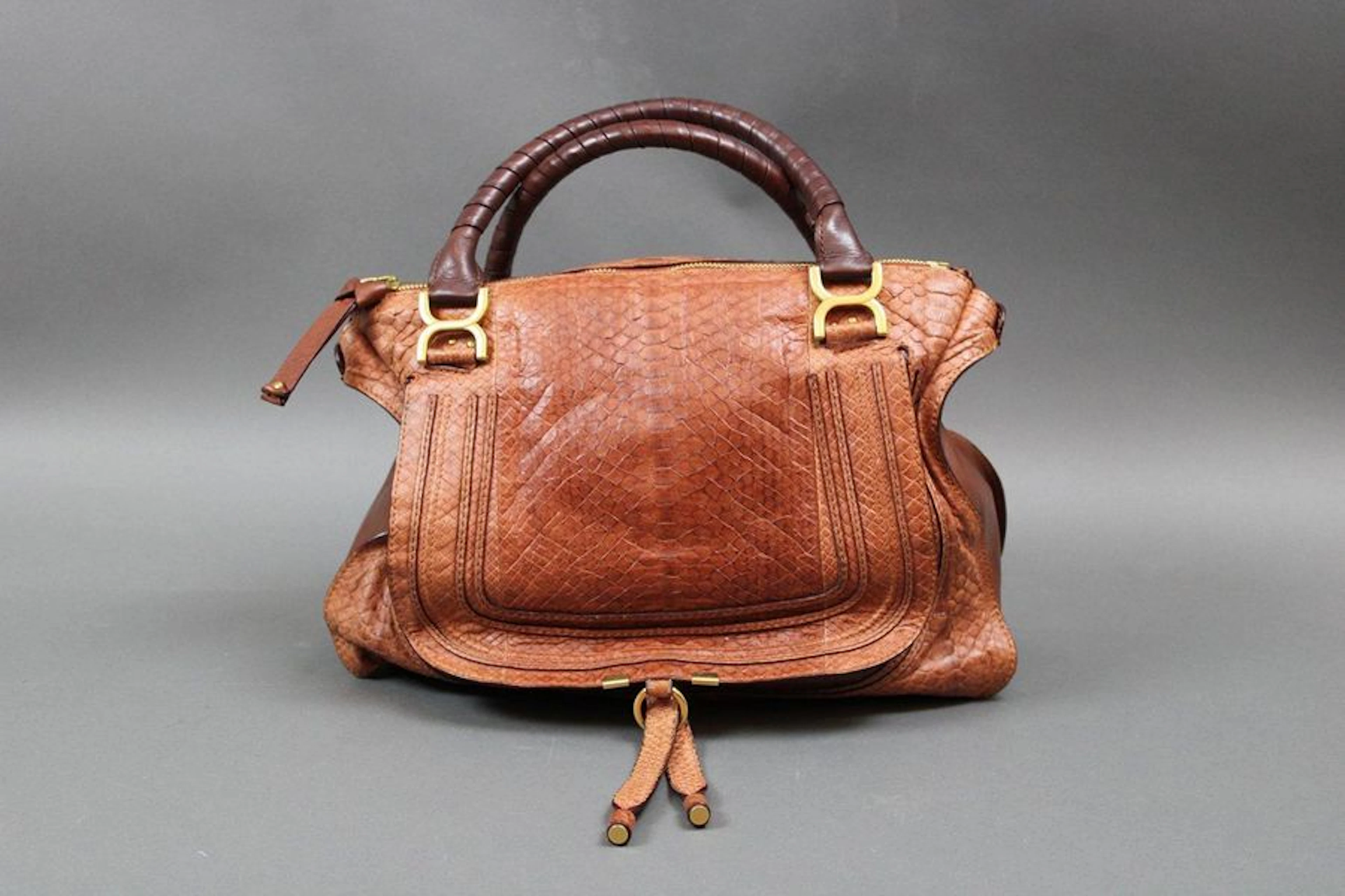 CHLOE Sac en cuir et python marron avec... - Lot 85 - Eric Caudron