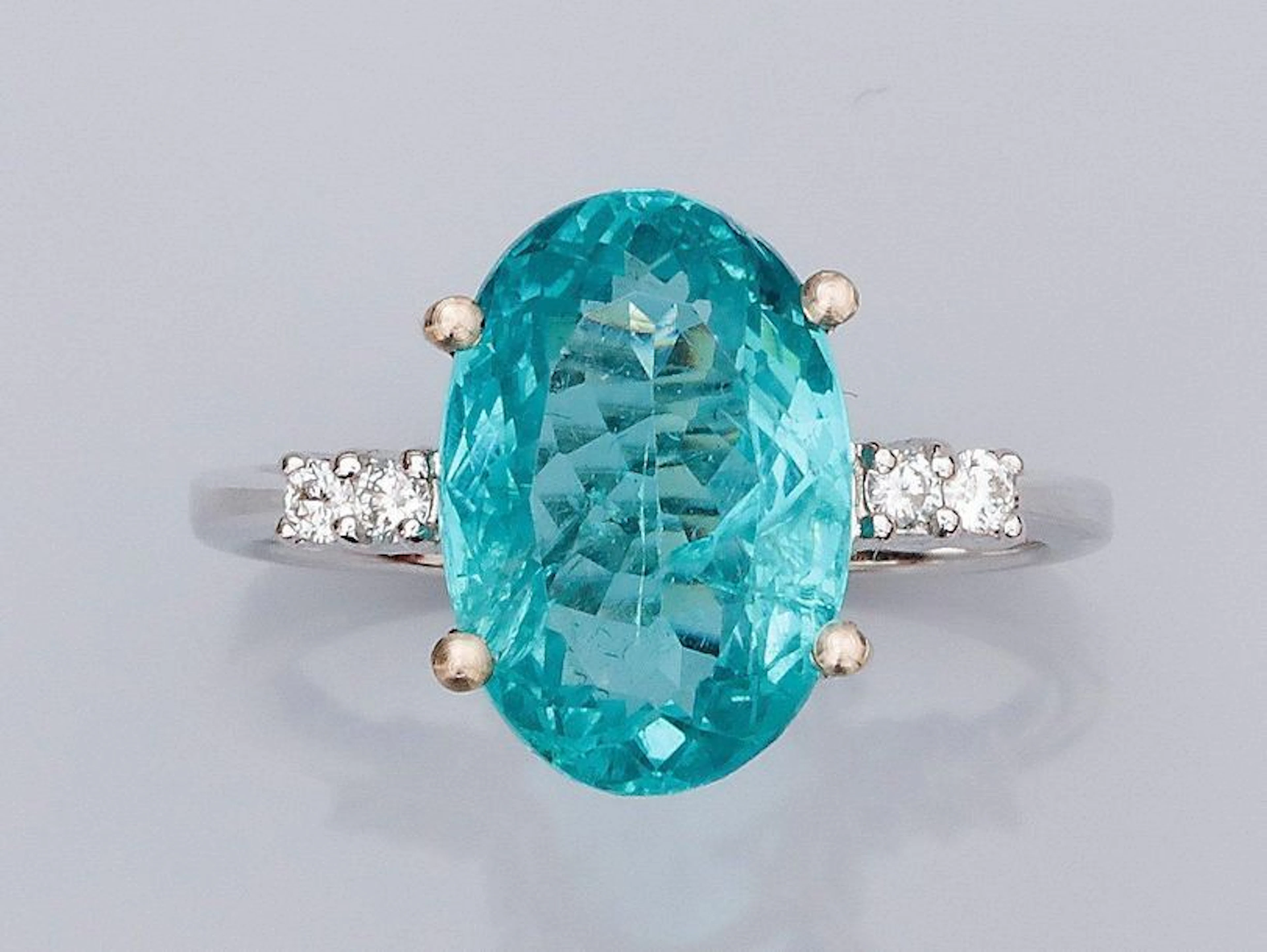 Bague en or gris 750°/00 (18K) , sertie d'une... - Lot 188 - Eric Caudron