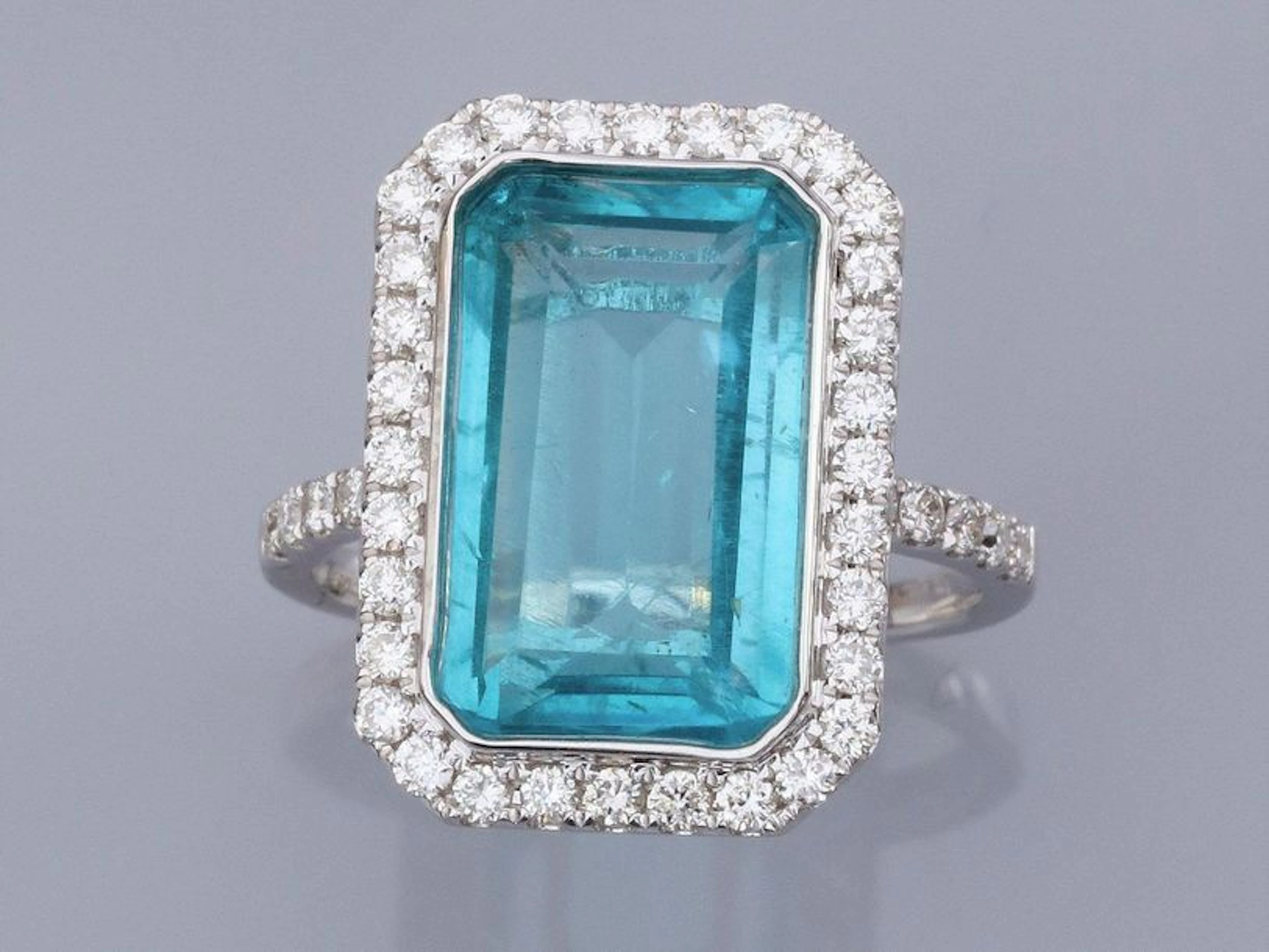 Bague en or gris 750°/00 (18K) sertie d'une... - Lot 149 - Eric Caudron