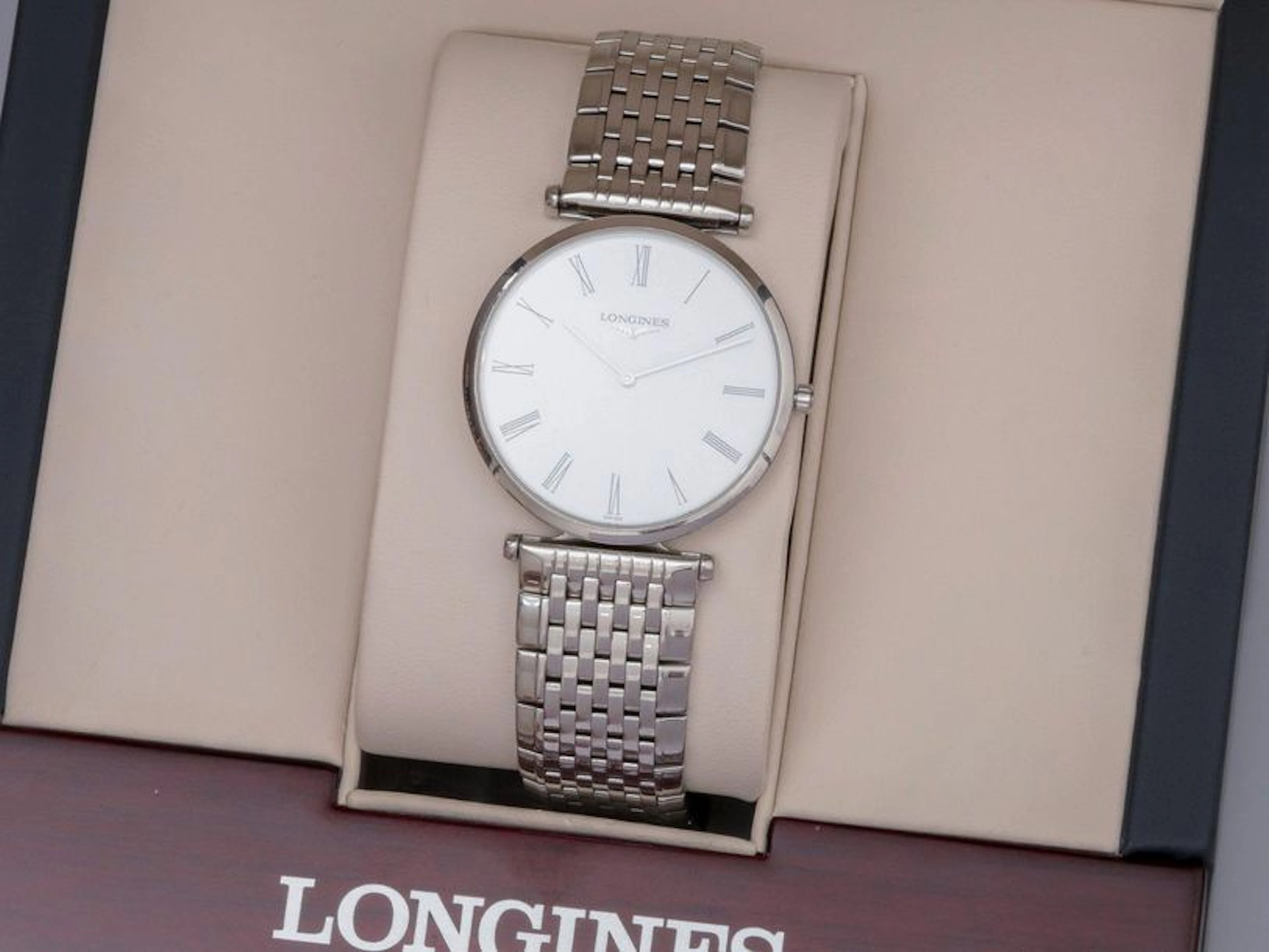 LONGINES, montre bracelet d'homme à boitier... - Lot 173 - Eric Caudron
