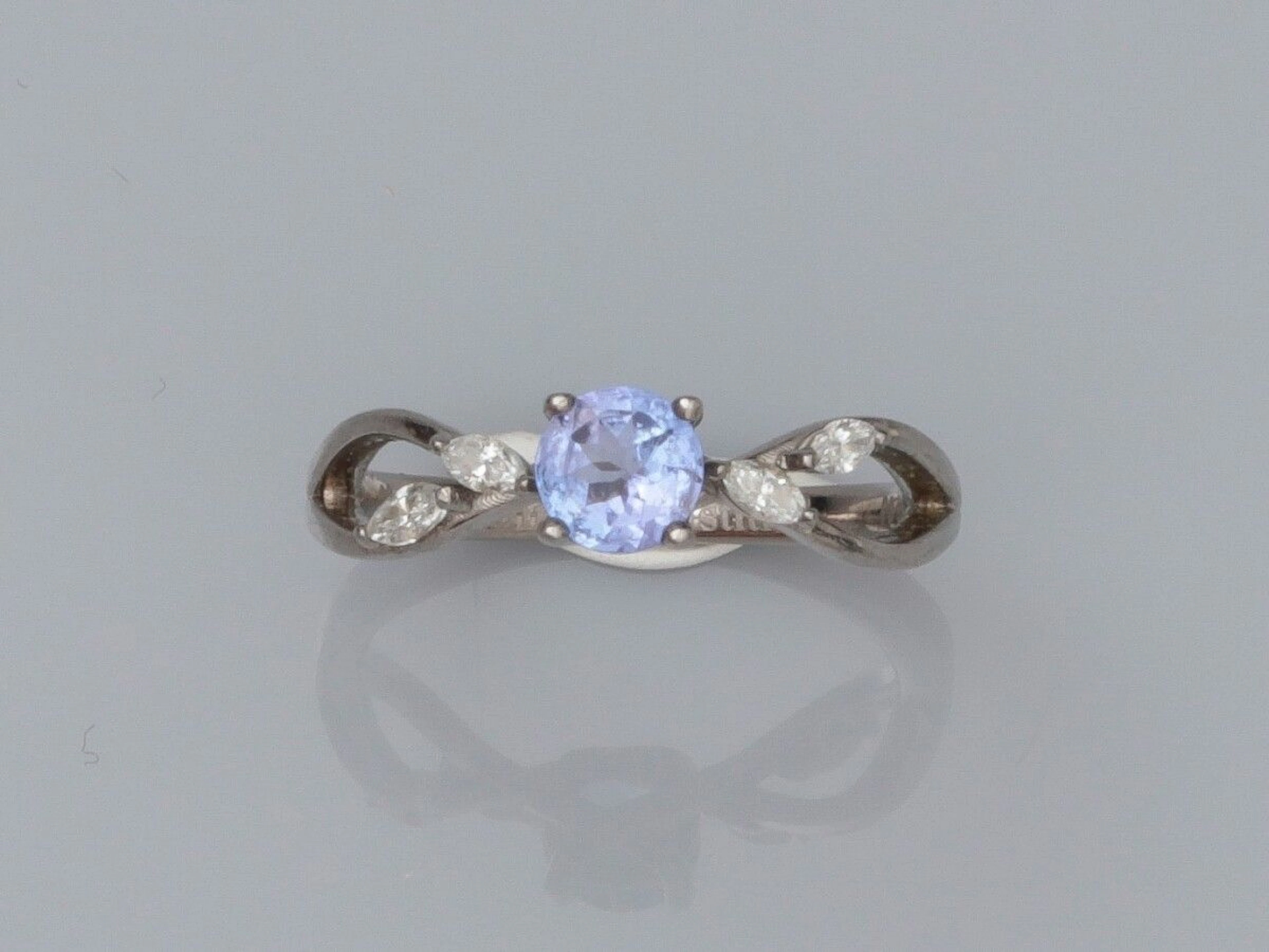 Bague en palladium 925, sertie d'une petite... - Lot 10 - Eric Caudron