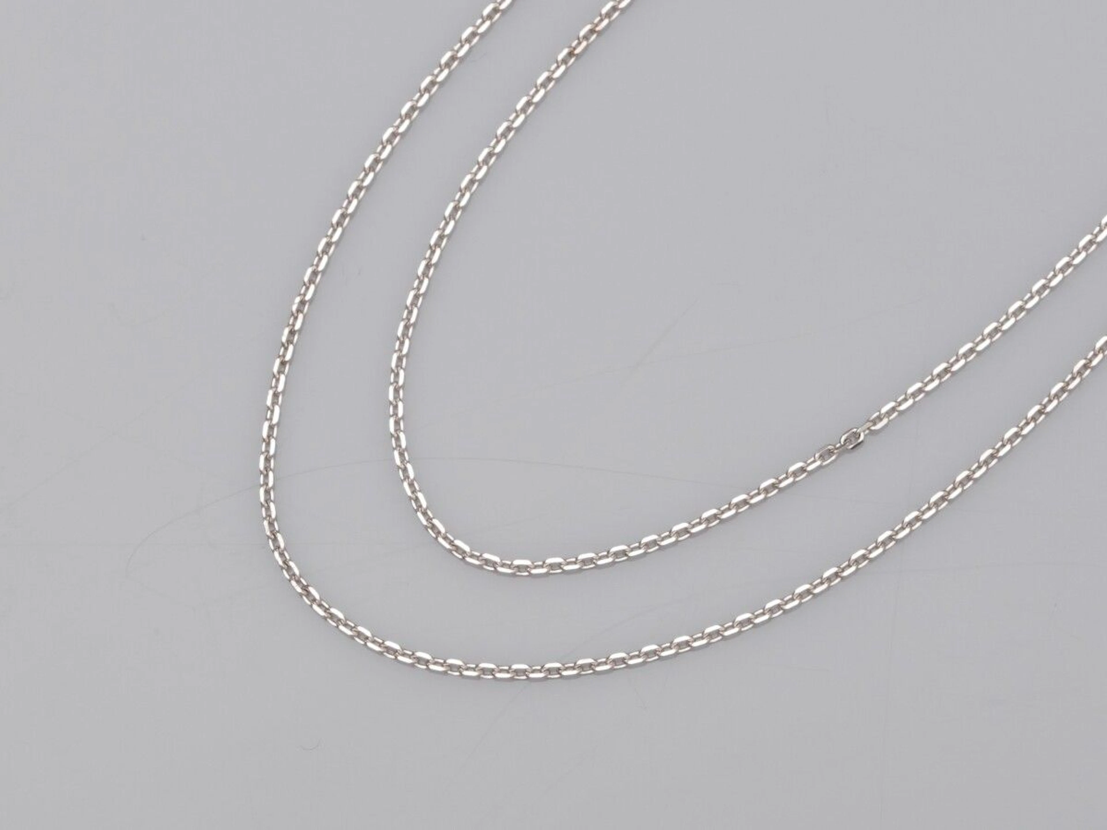 Collier deux rangs de maille forçat. Signée... - Lot 29 - Eric Caudron