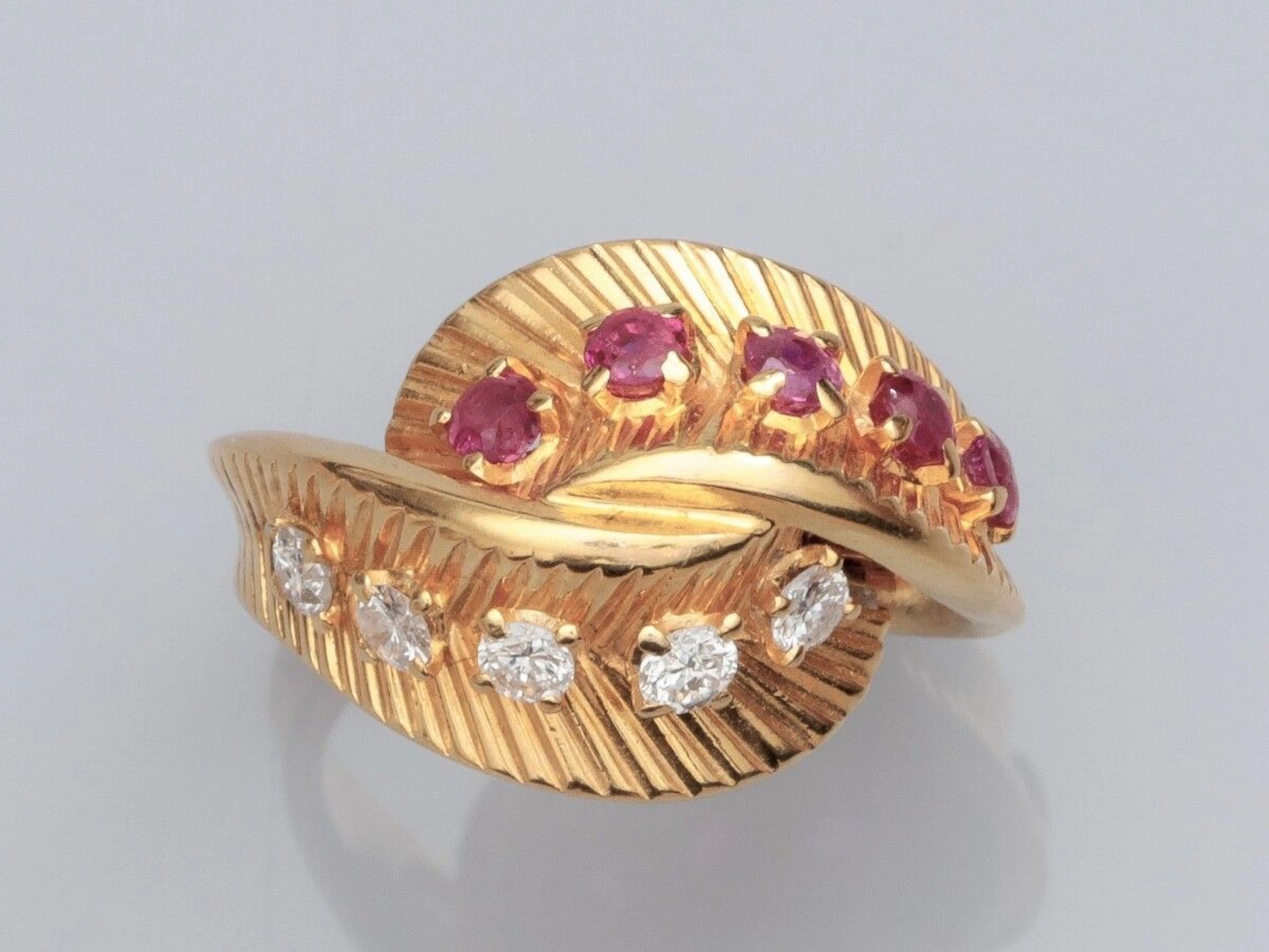 Bague en or jaune 750°/00 (18K) , ornée de... - Lot 11 - Eric Caudron