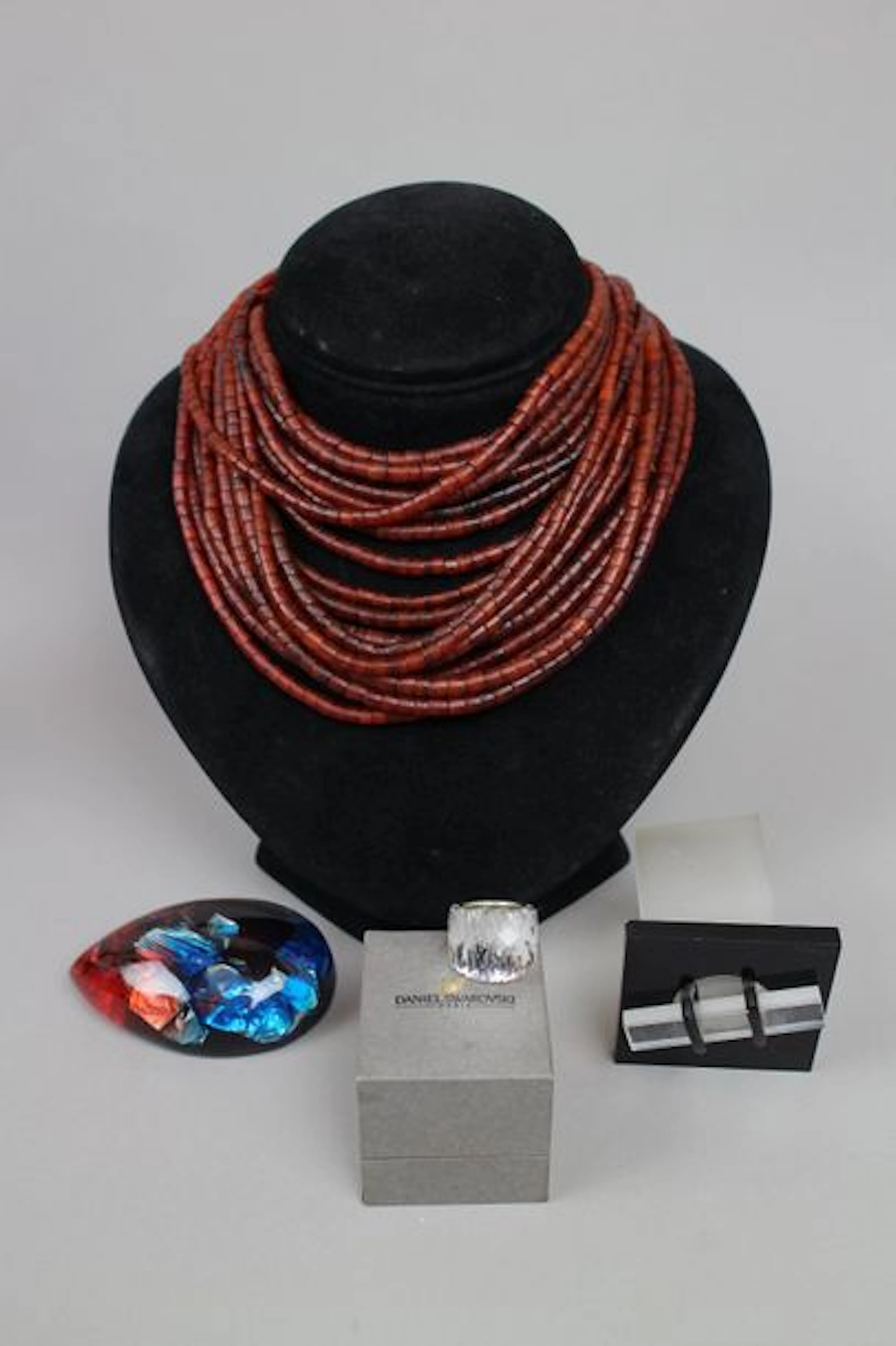Lot de 3 pièces : Daniel SWAROVSKI Paris…