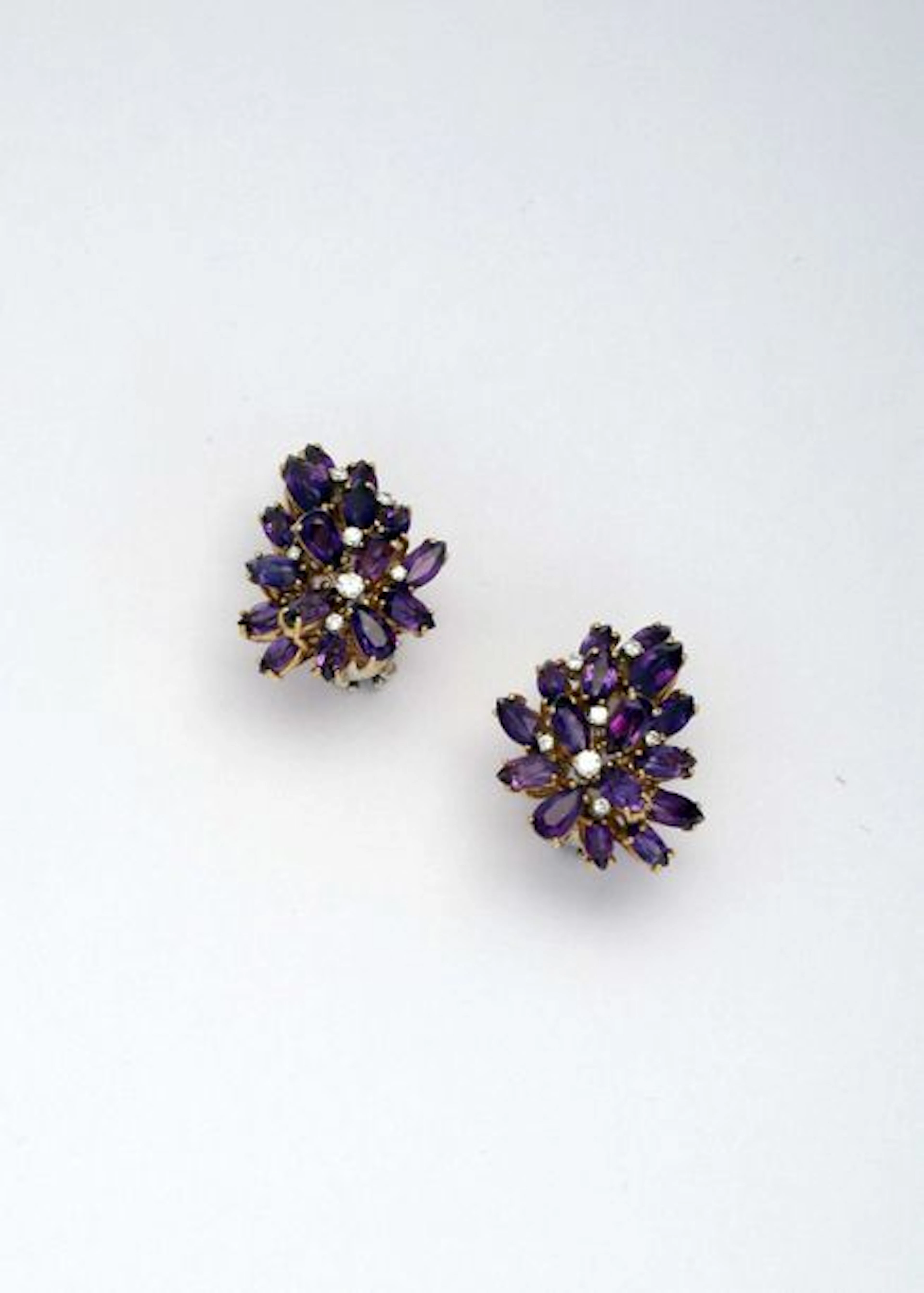 Paire de boucles d’oreilles à clips à motif…