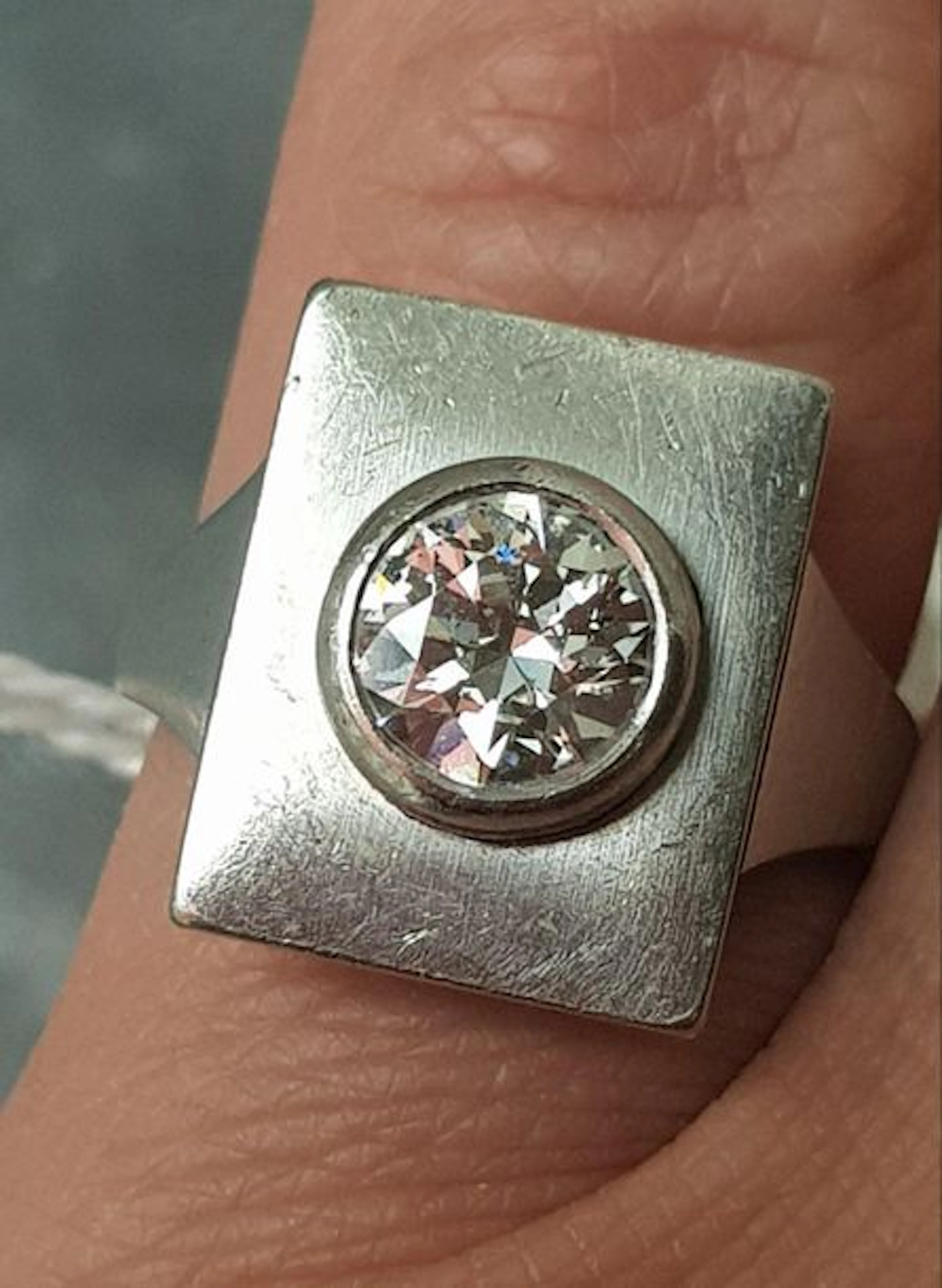 Bague Art Déco en platine (950°/00) au plateau…