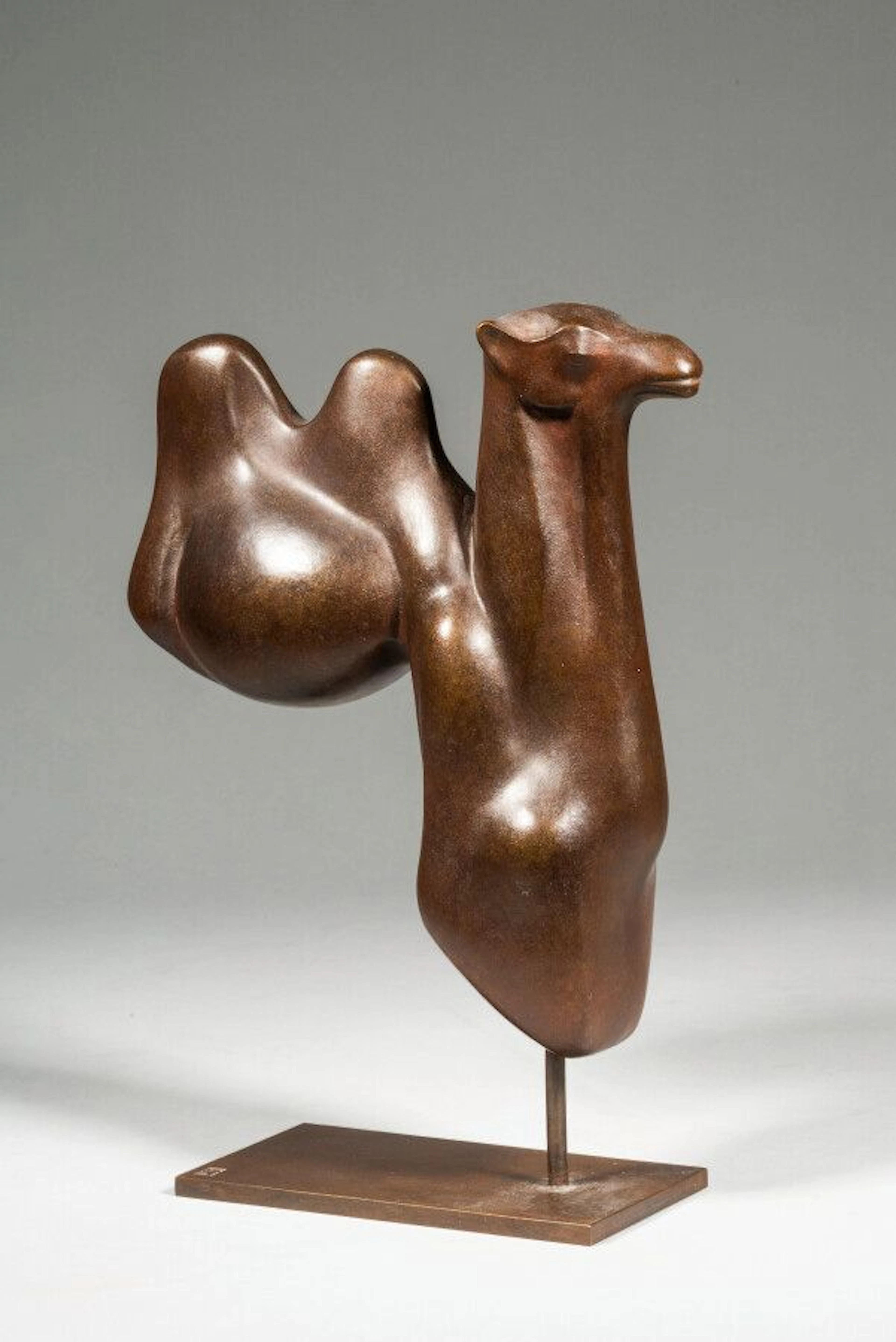 LHOSTE Le chameau Bronze à patine or, n... - Lot 80 - Eve