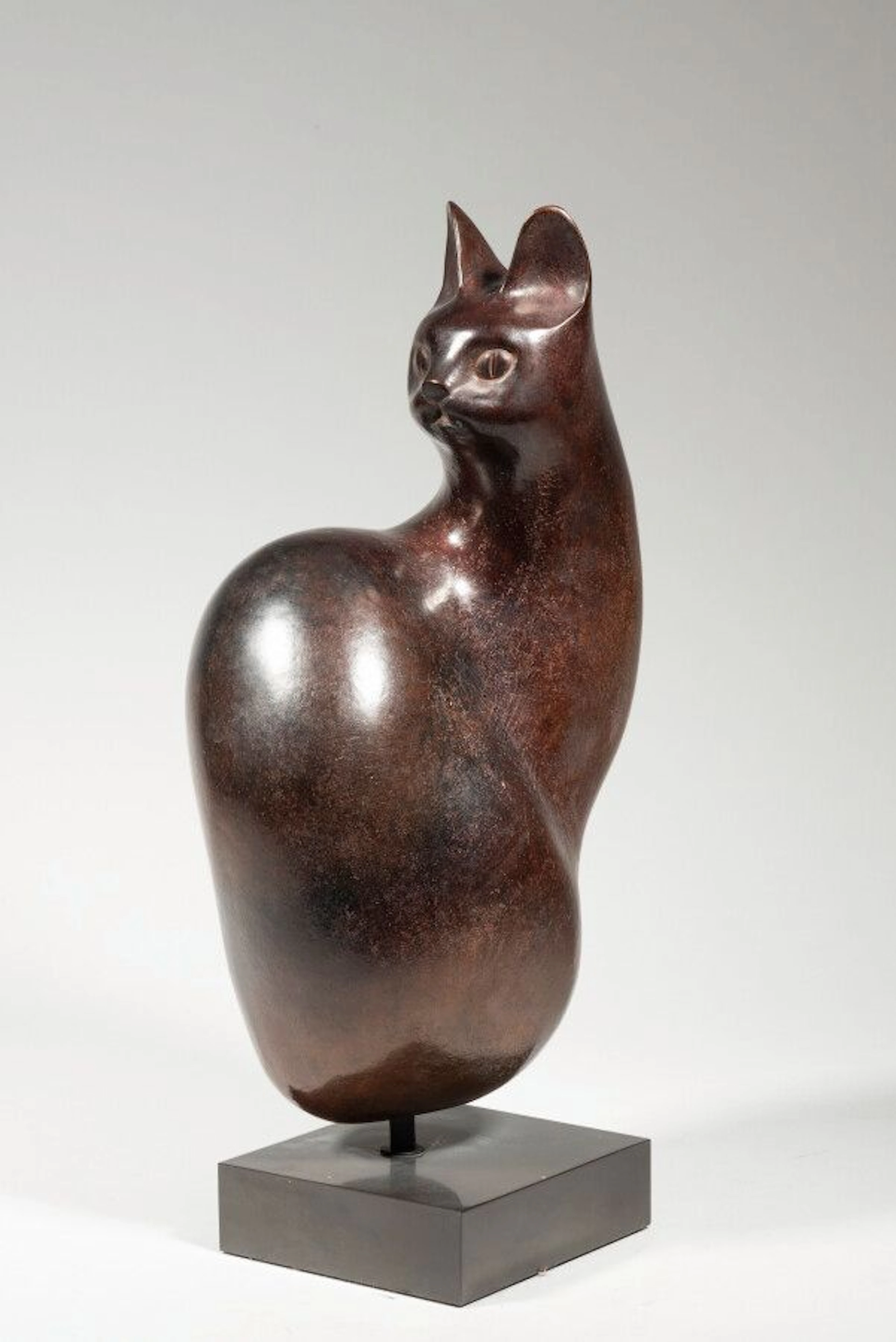 LHOSTE Le chat droit Bronze à patine marron... - Lot 107 - Eve