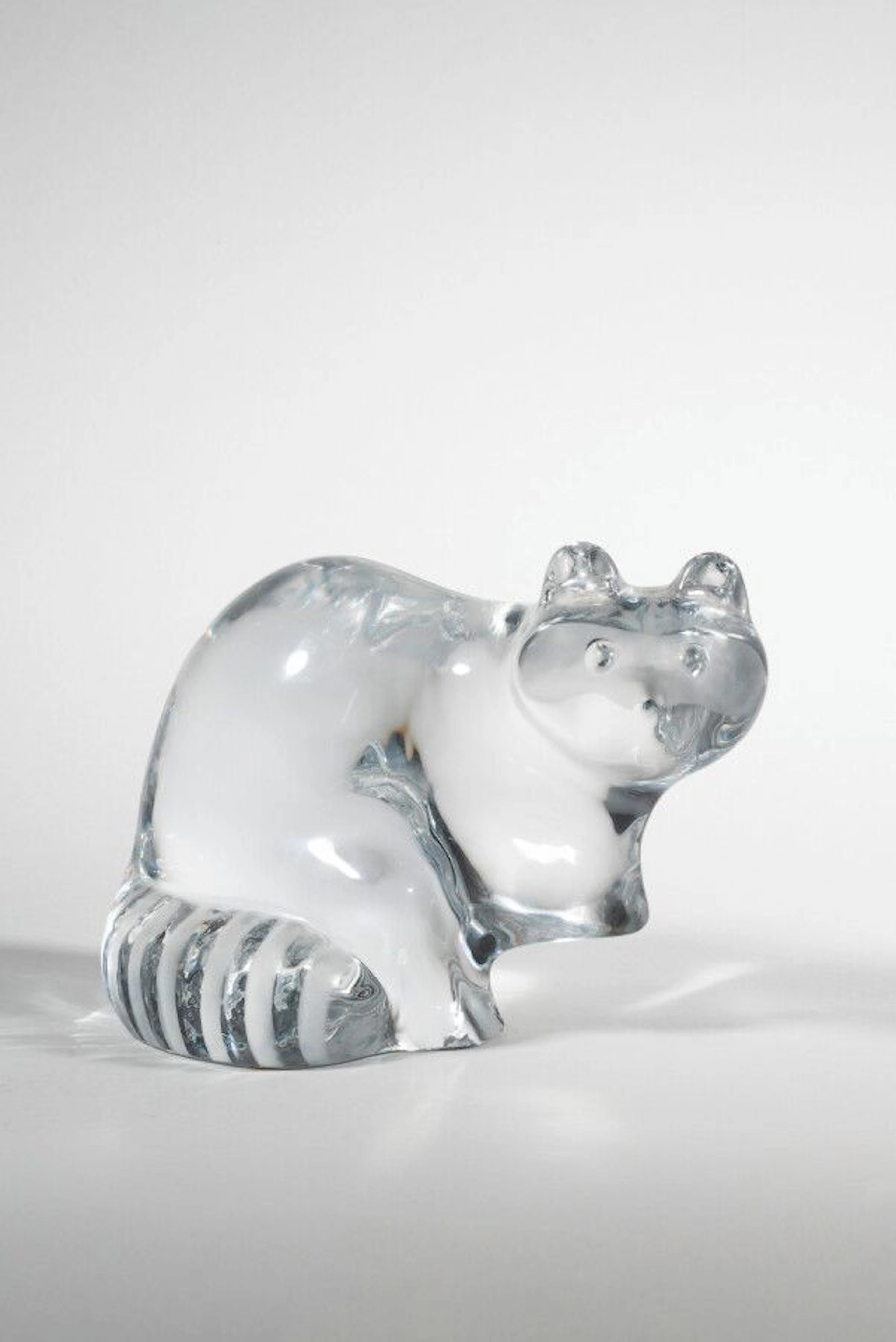 LHOSTE et DAUM Raton laveur Cristal blanc... - Lot 223 - Eve