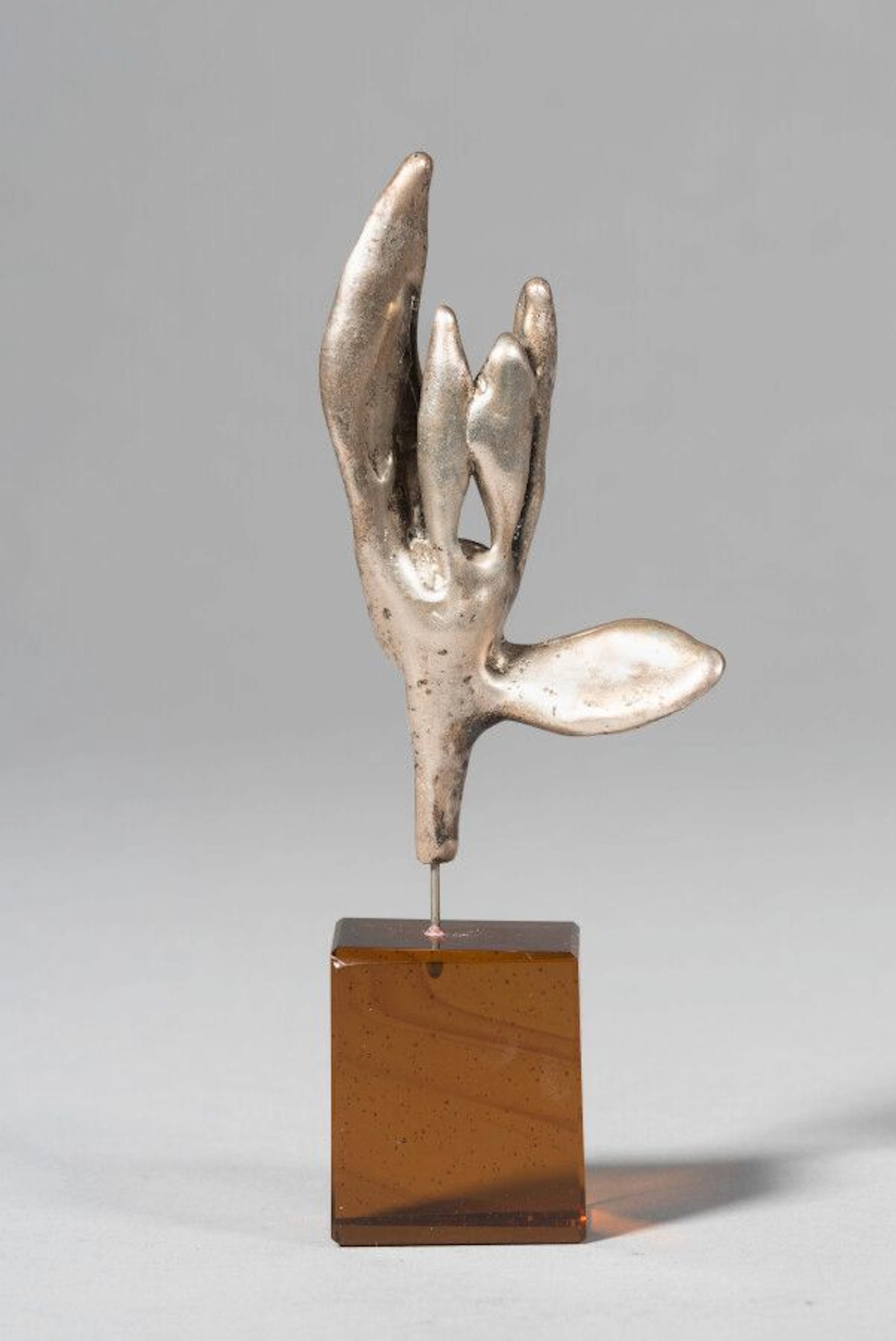 LHOSTE Fleur stylisée Sculpture en argent,... - Lot 240 - Eve