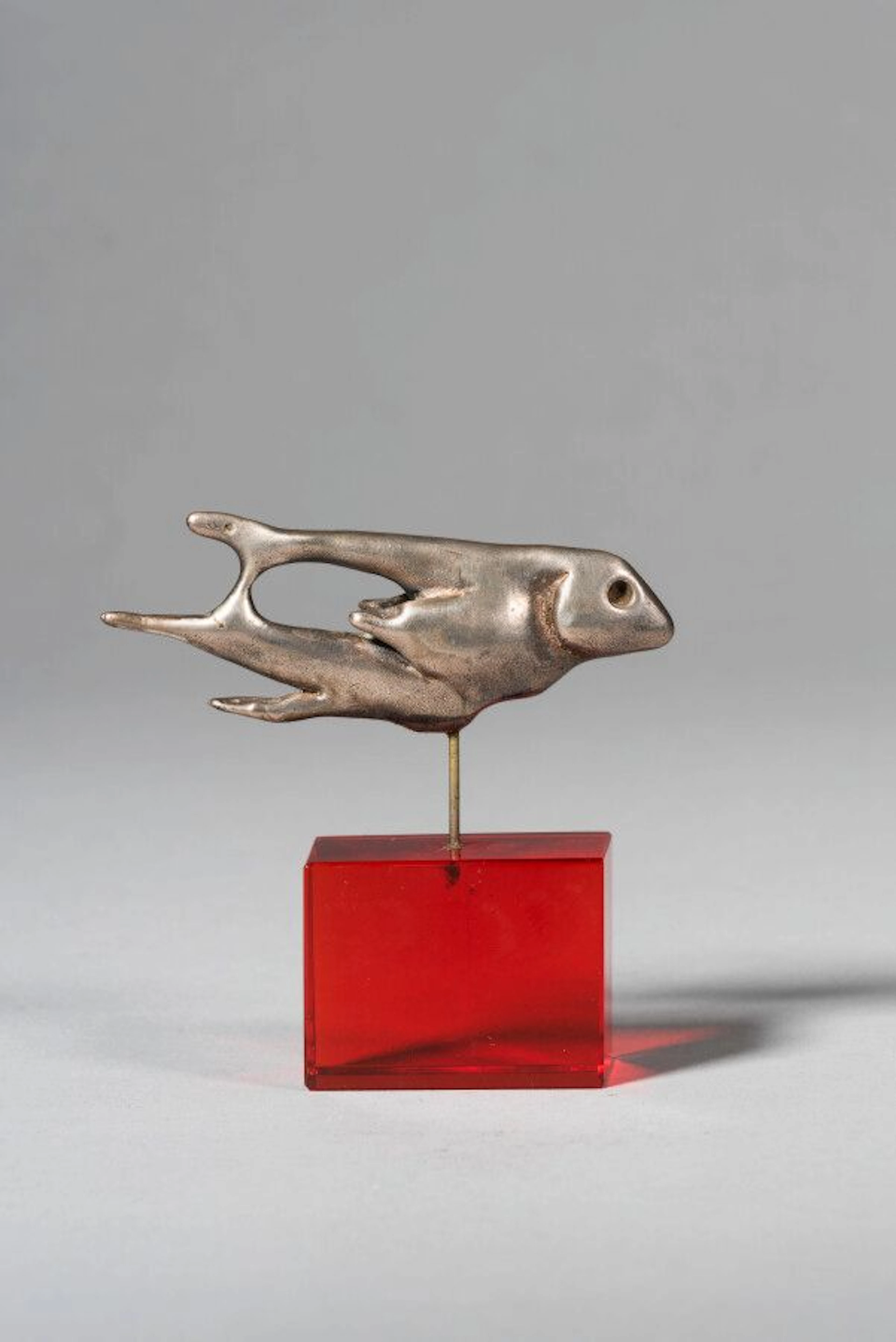 LHOSTE Poisson Sculpture en argent, signée... - Lot 251 - Eve