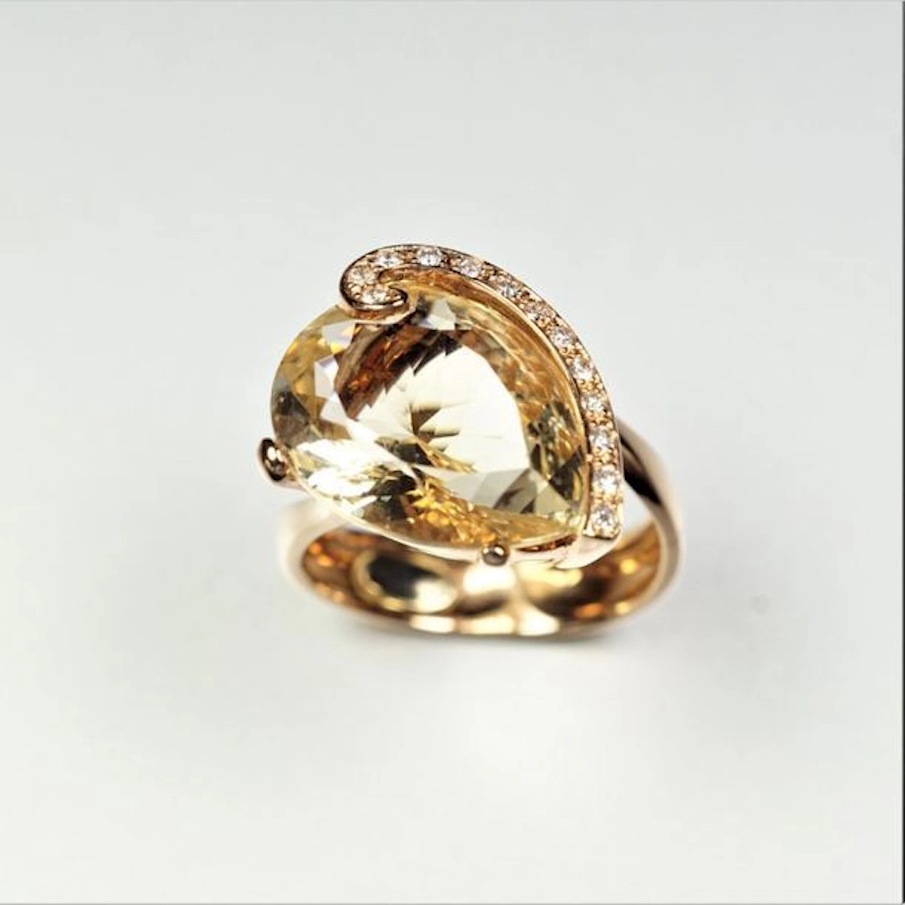 Bague en or rose 18K (750/oo) sertie d'une...