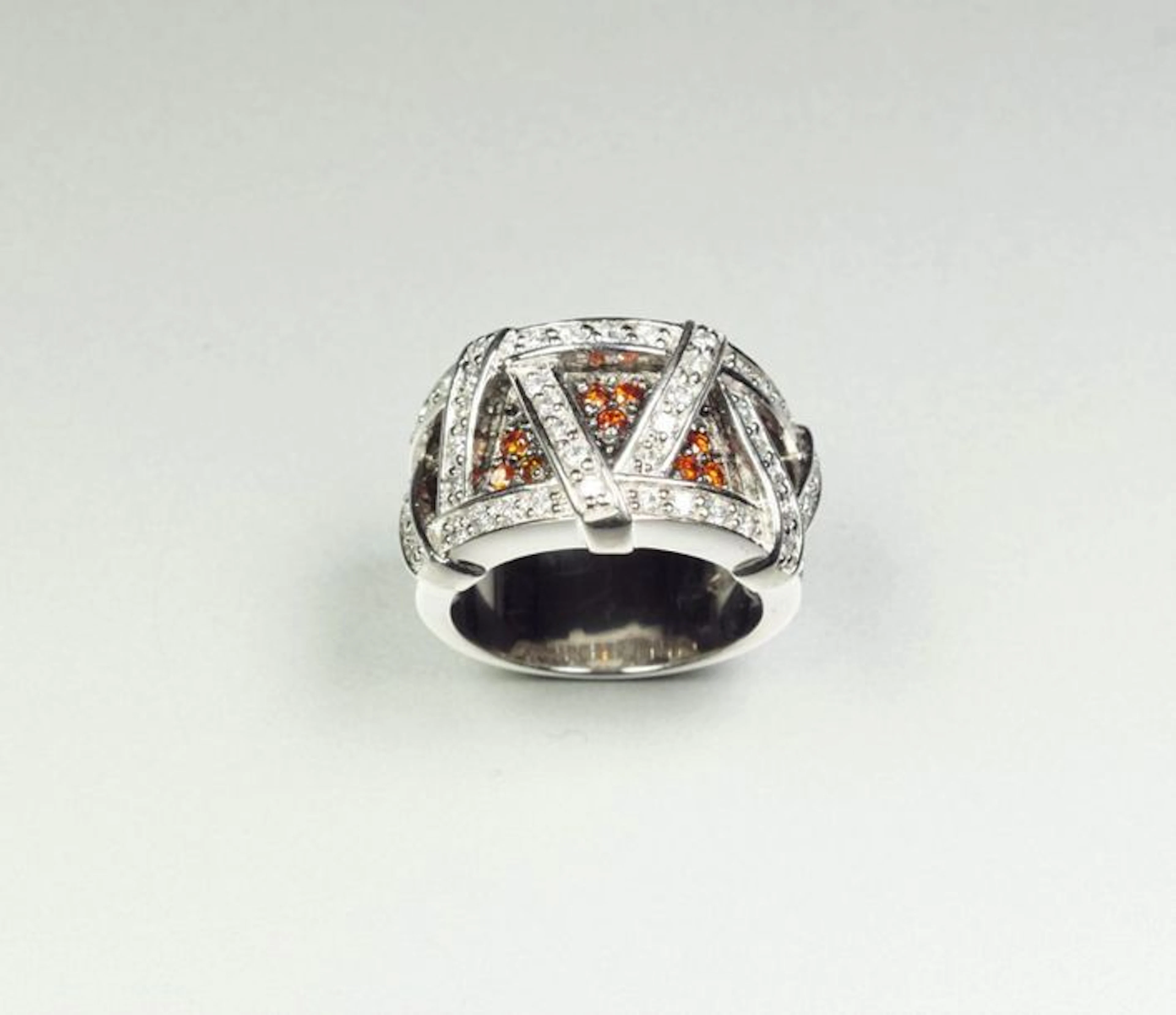 Bague bandeau en argent (925/oo) à décor...