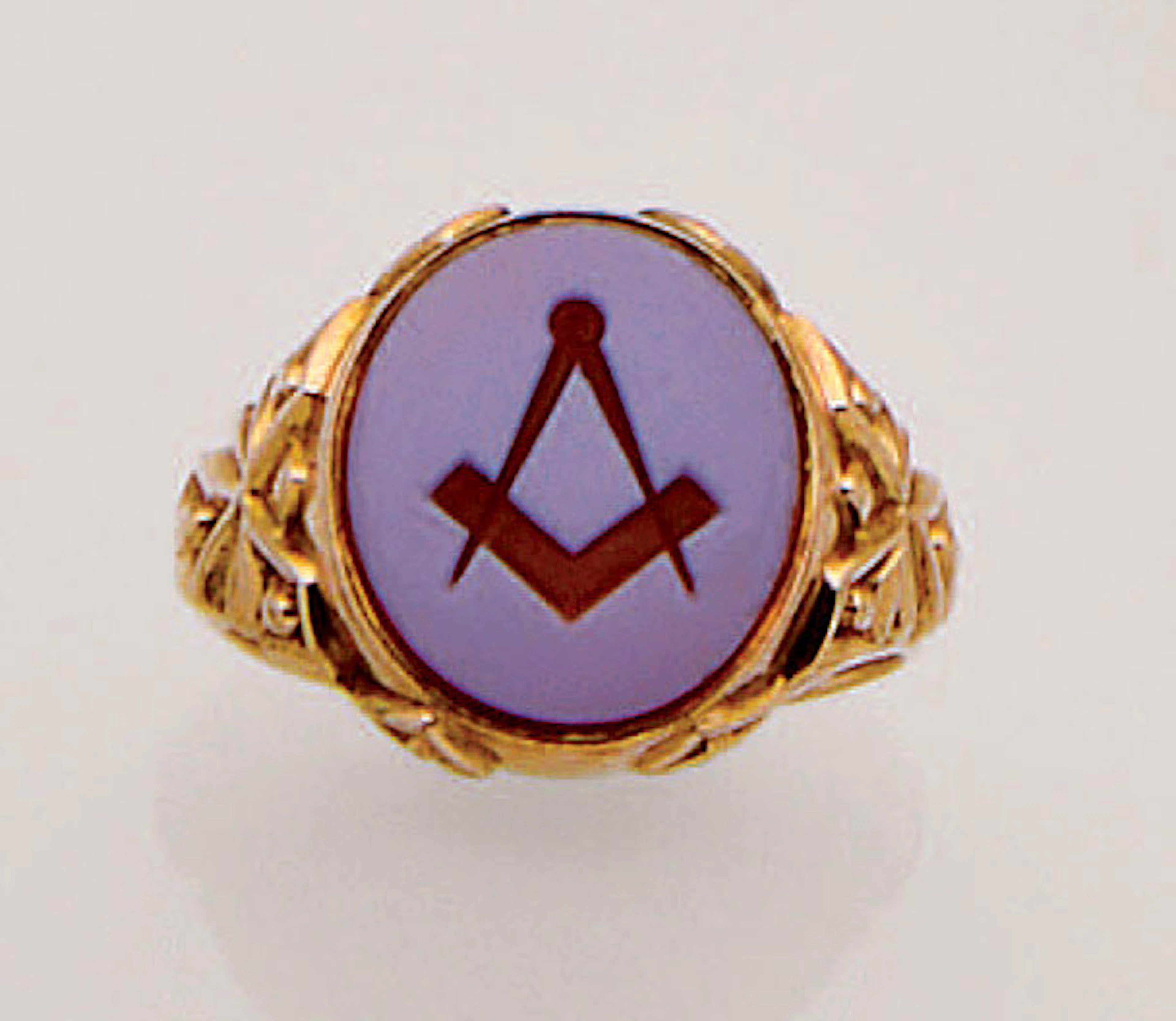 Bague chevalière en or rose 14 K à décor ciselé