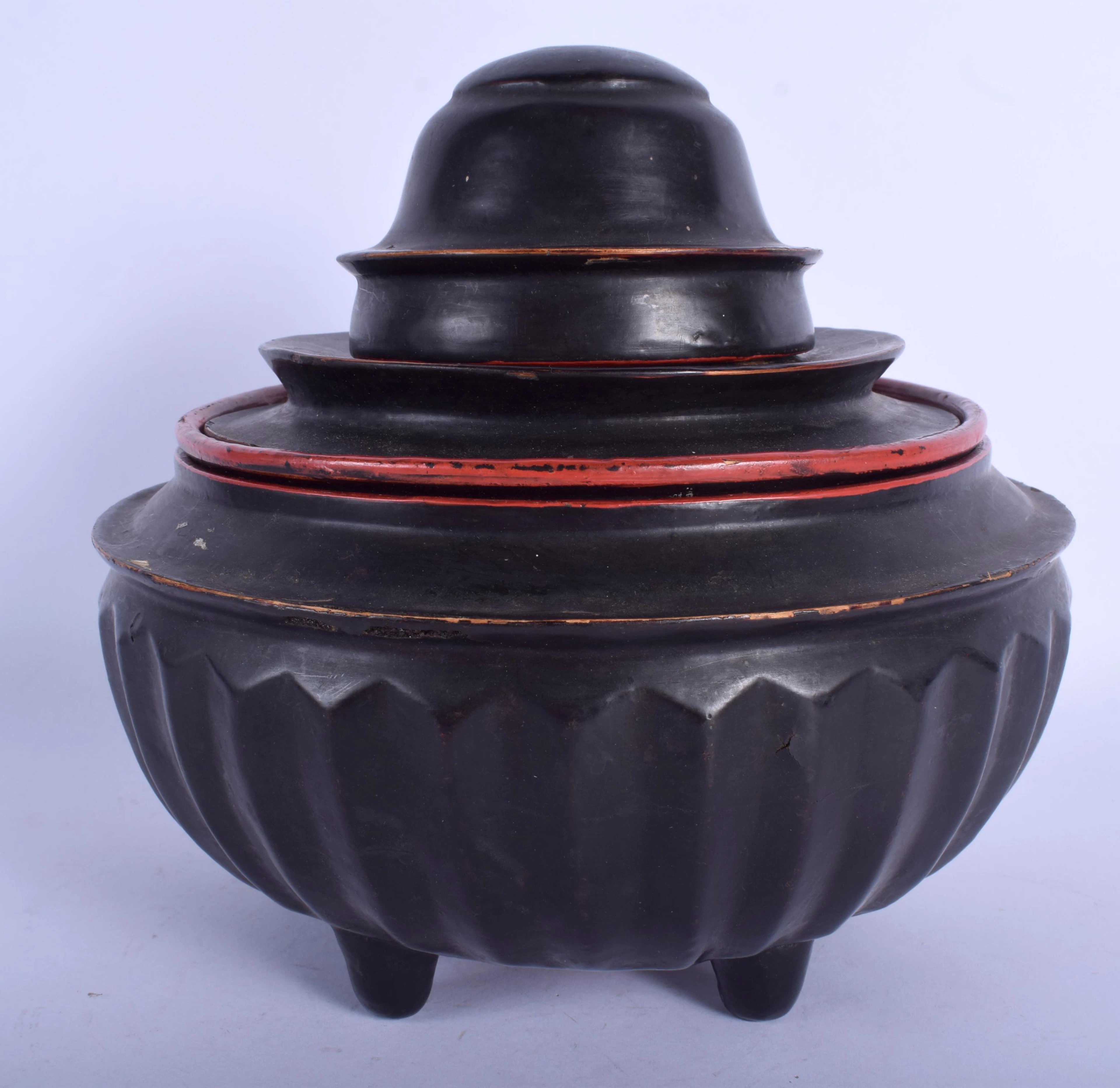 A rare early japanese edo period black lacquer box and