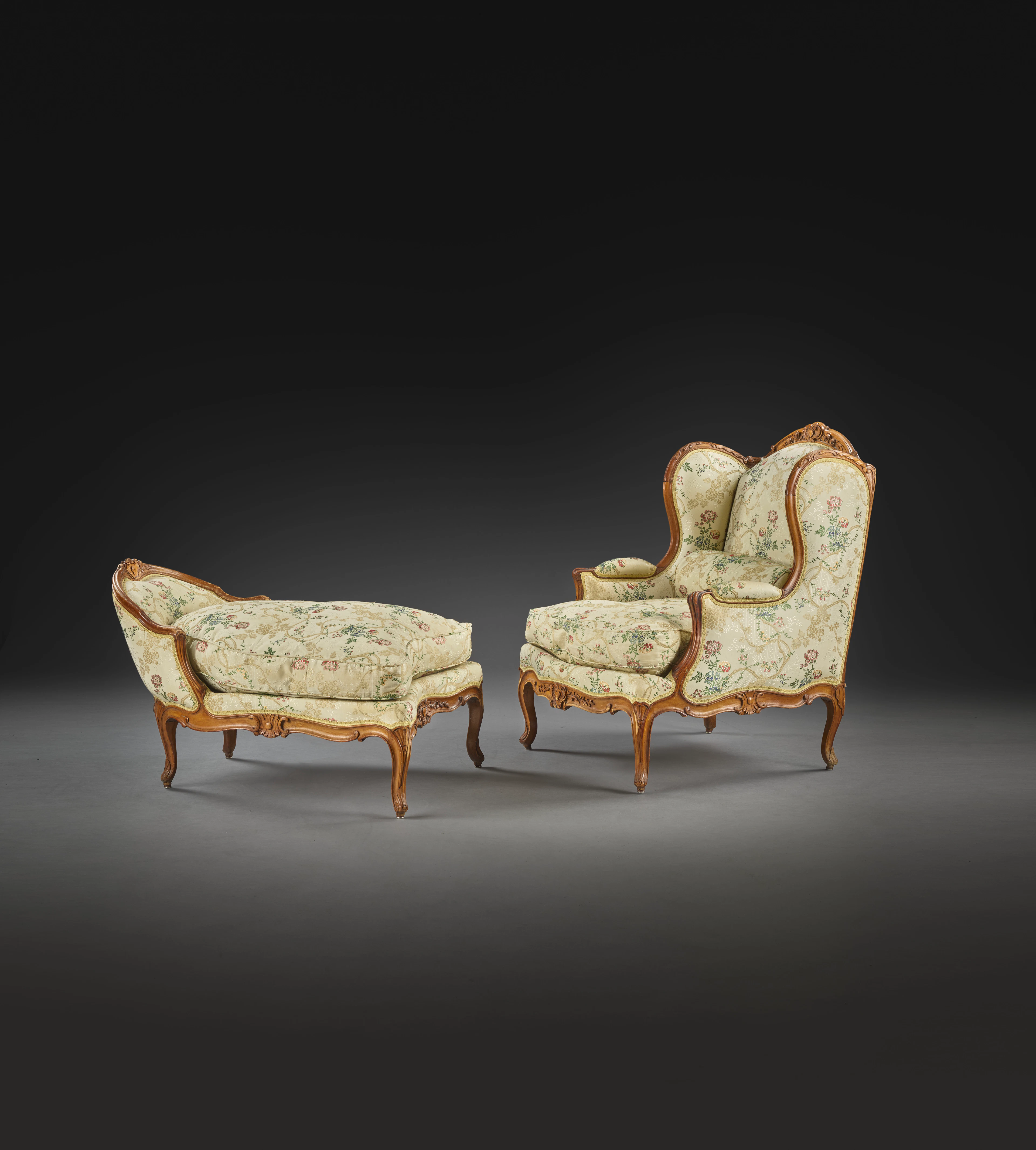 DUCHESSE BRISÉE À OREILLES D’ÉPOQUE LOUIS XV