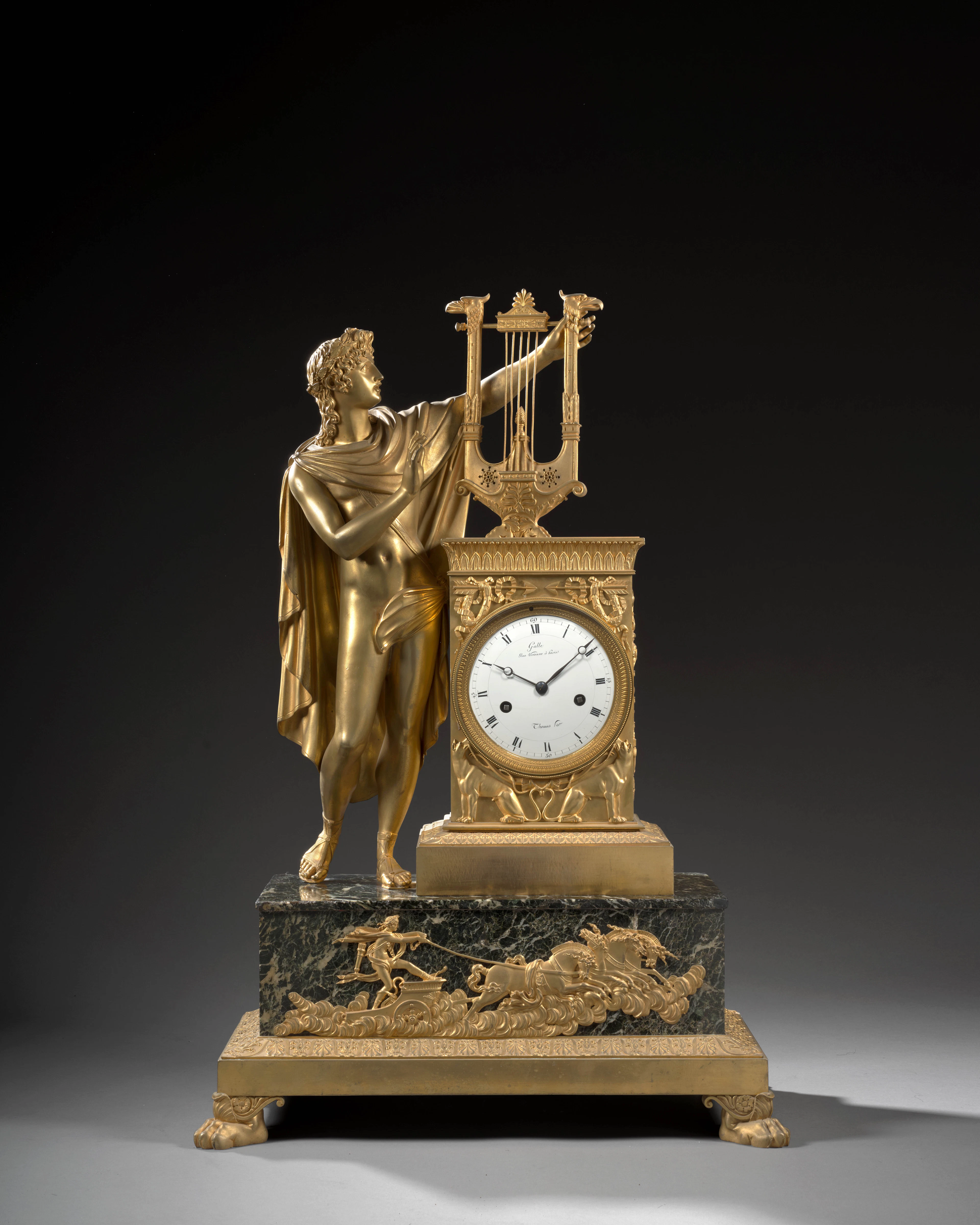 PENDULE DE STYLE EMPIRE