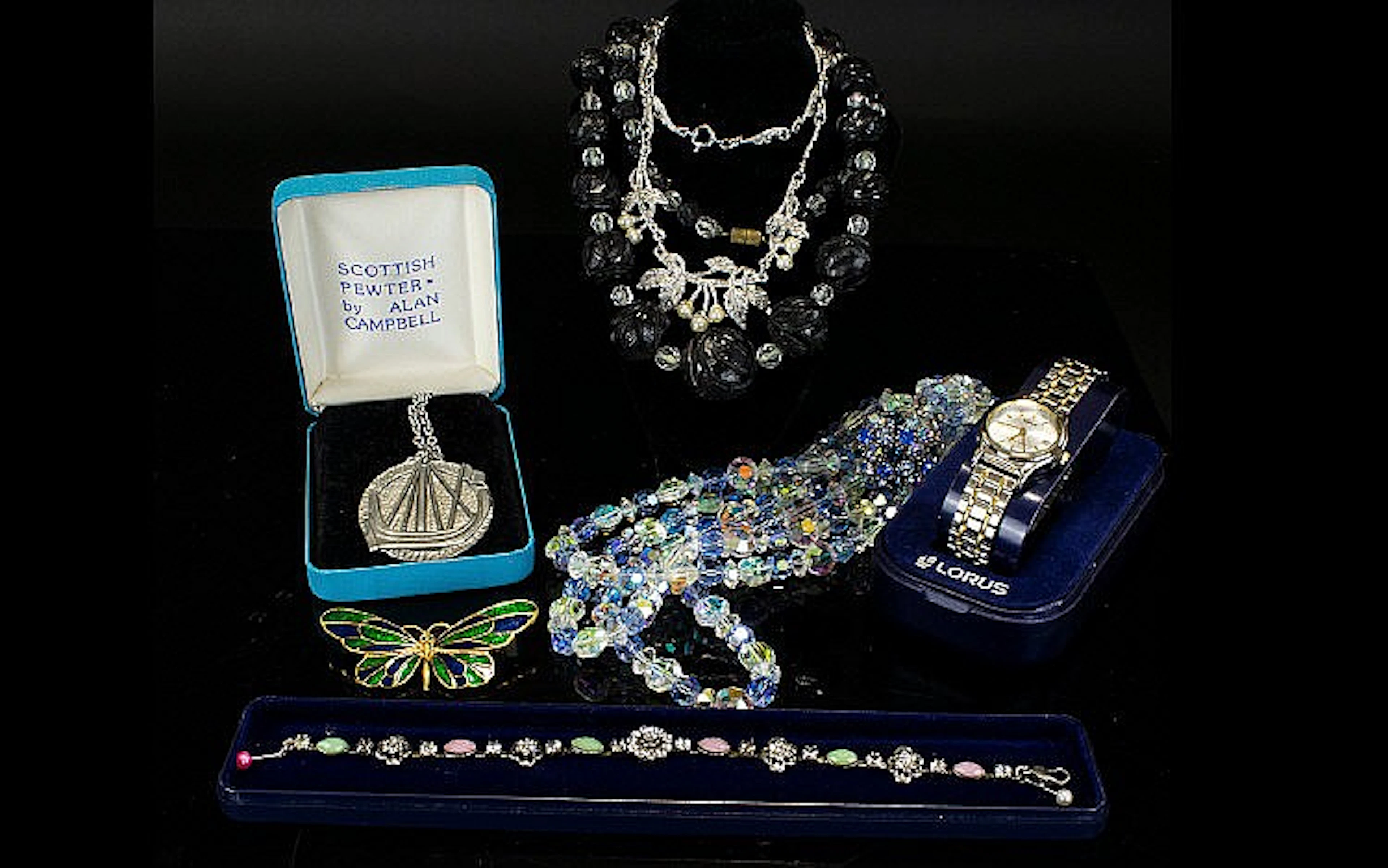 A Collection Of Vintage Costume Jewellery Seven items in total