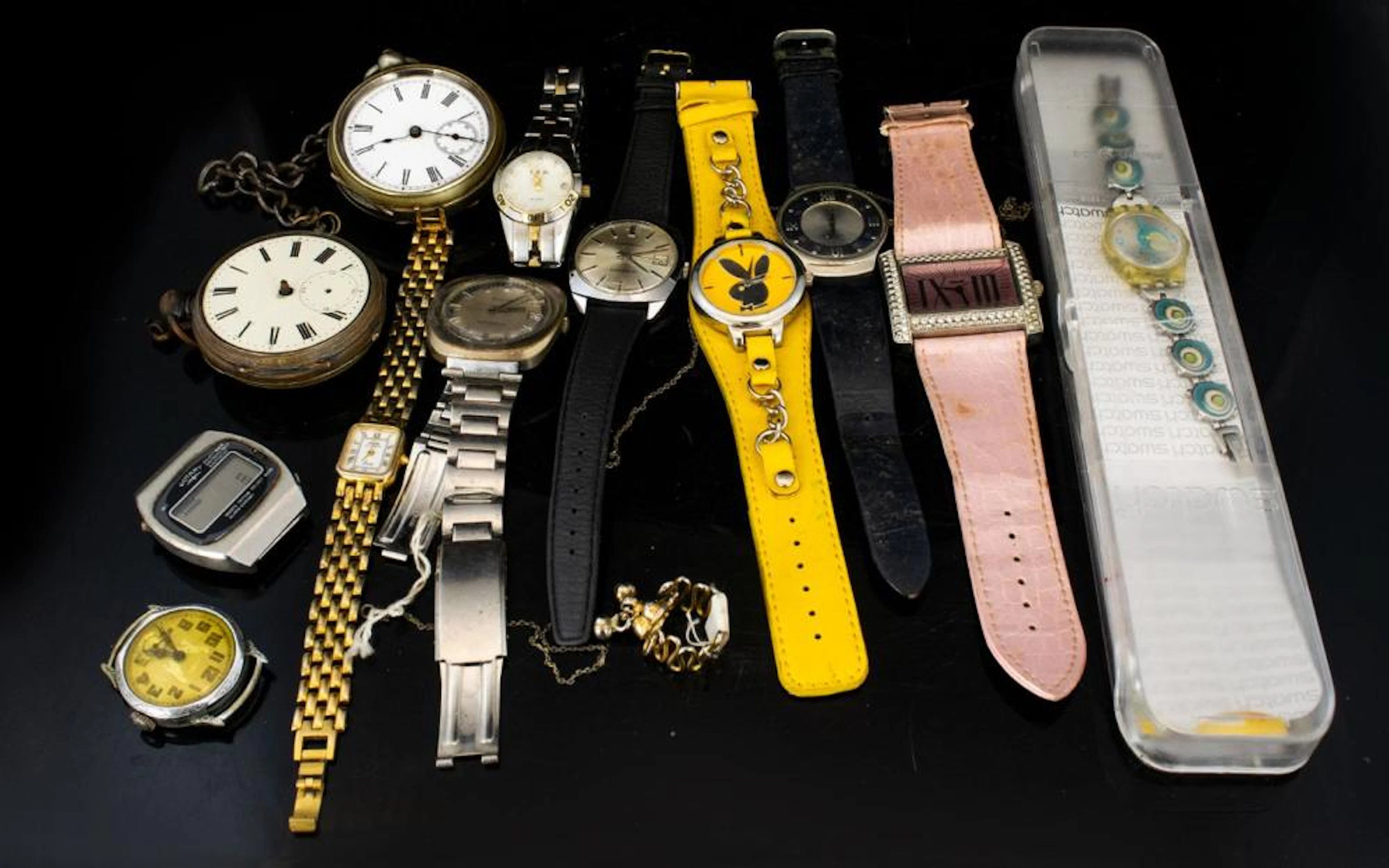A Collection Of Fashion Wristwatches Approx 9 in total to include crystal s