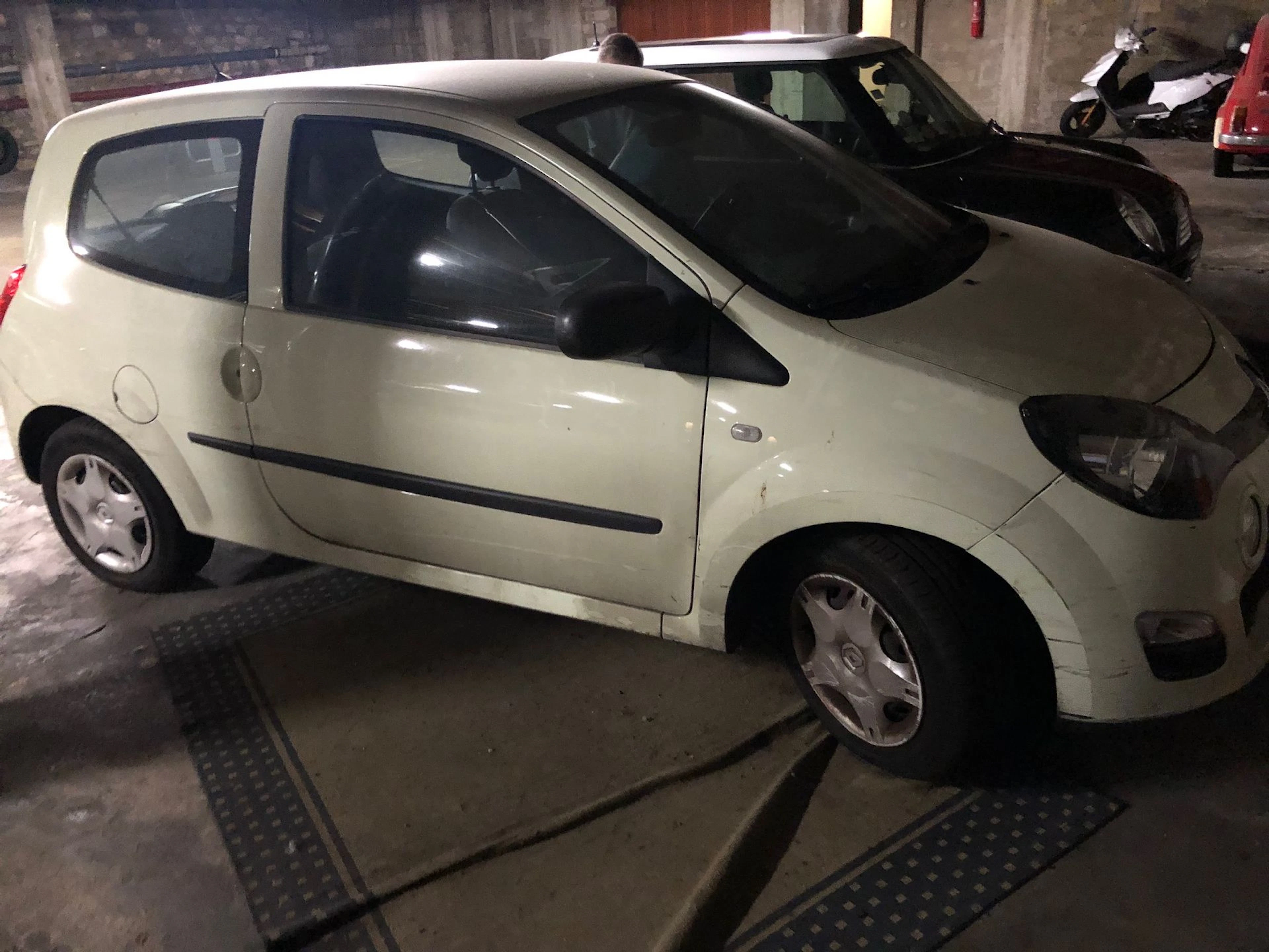 RENAULT TWINGO 1ere mise en circulation... - Lot 1 - Art Richelieu - Castor Hara