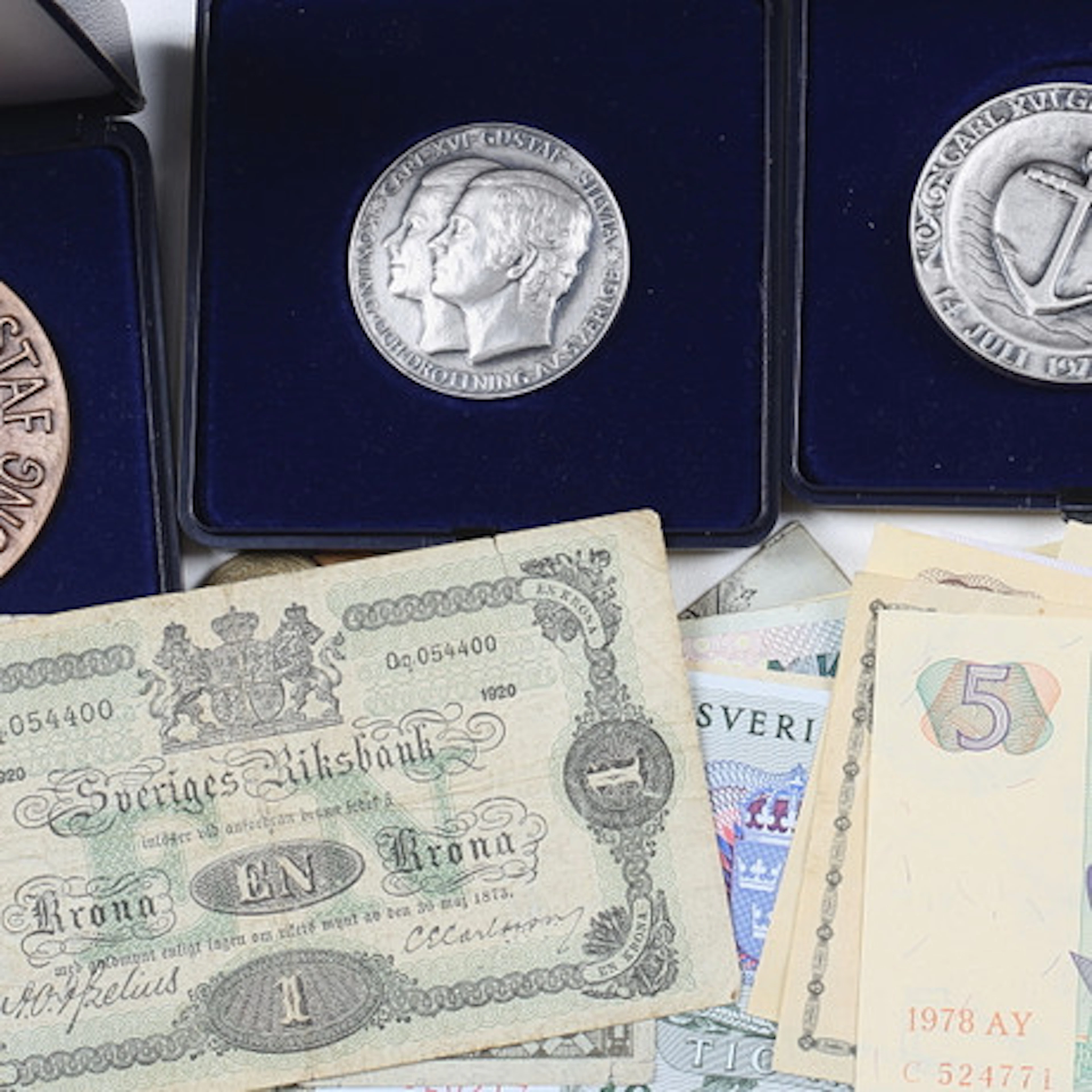 MINNESMYNT / MEDALJER, silver samt brons, …
