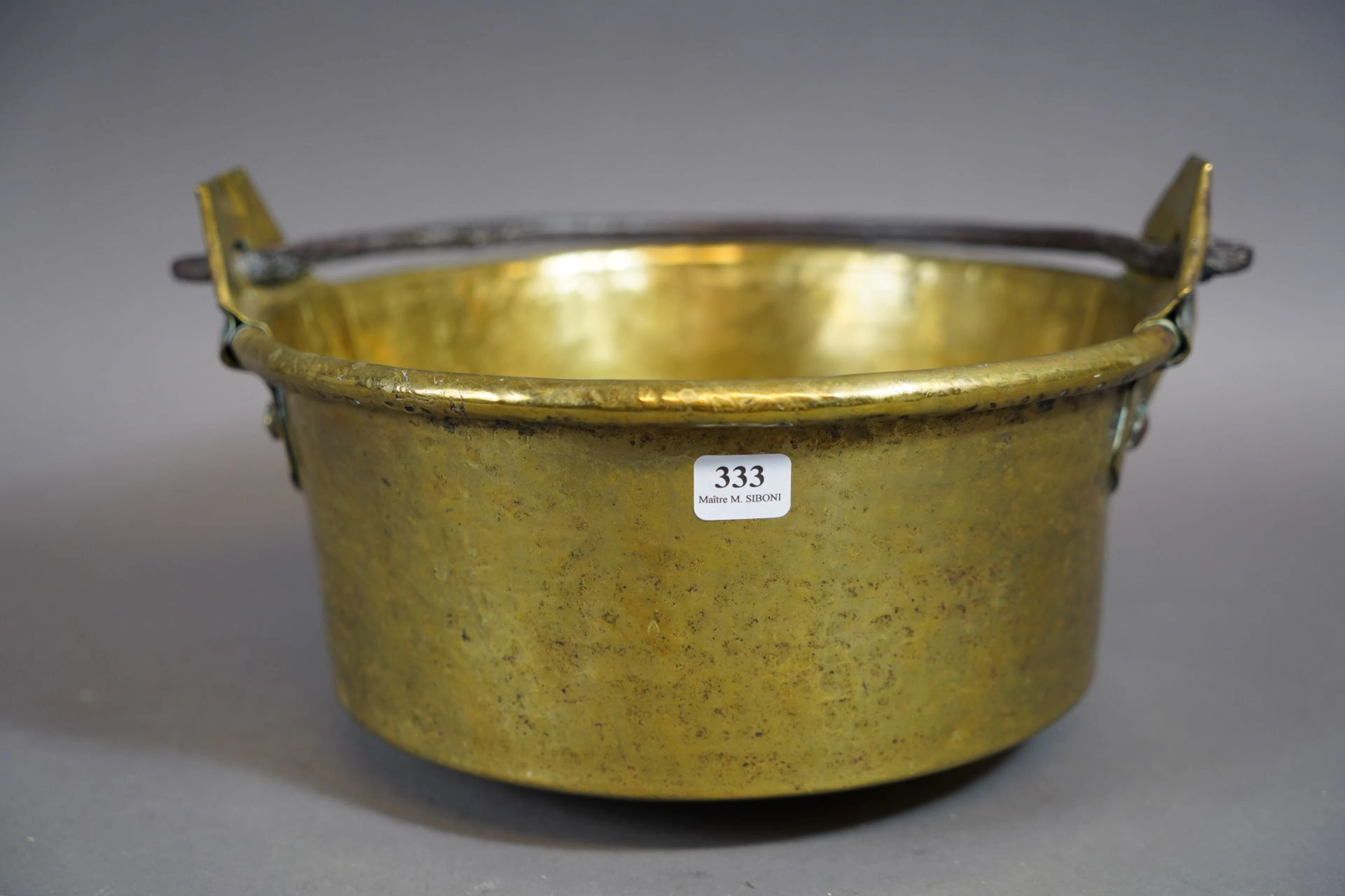 333- Chaudron en cuivre H : 27 cm - Lot 333 - Siboni