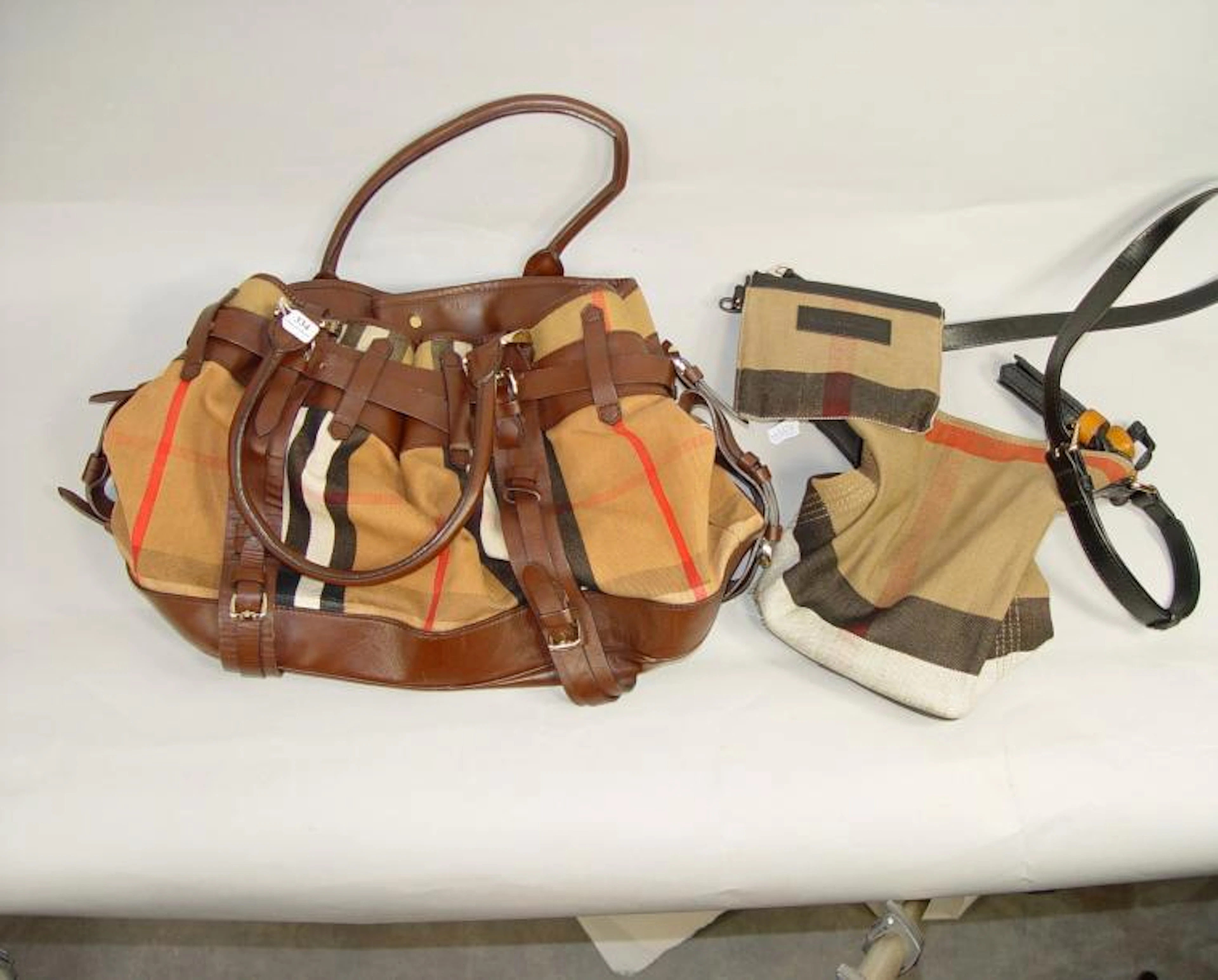 BURBERRY Deux sacs à main - Siboni - 11/02/2018