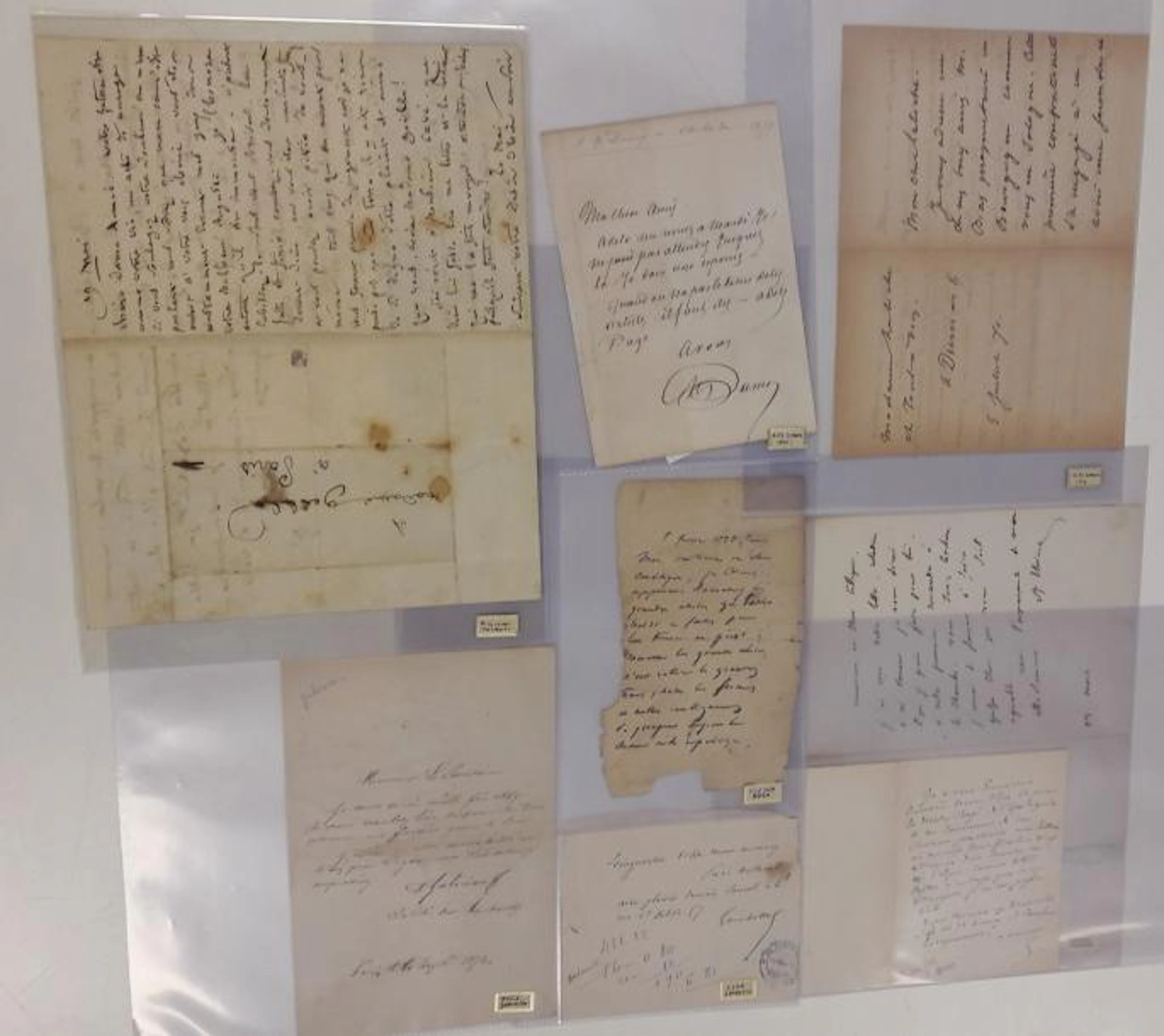 Lot de huit lettres de Marceline DESBORDE-VALMORE,…