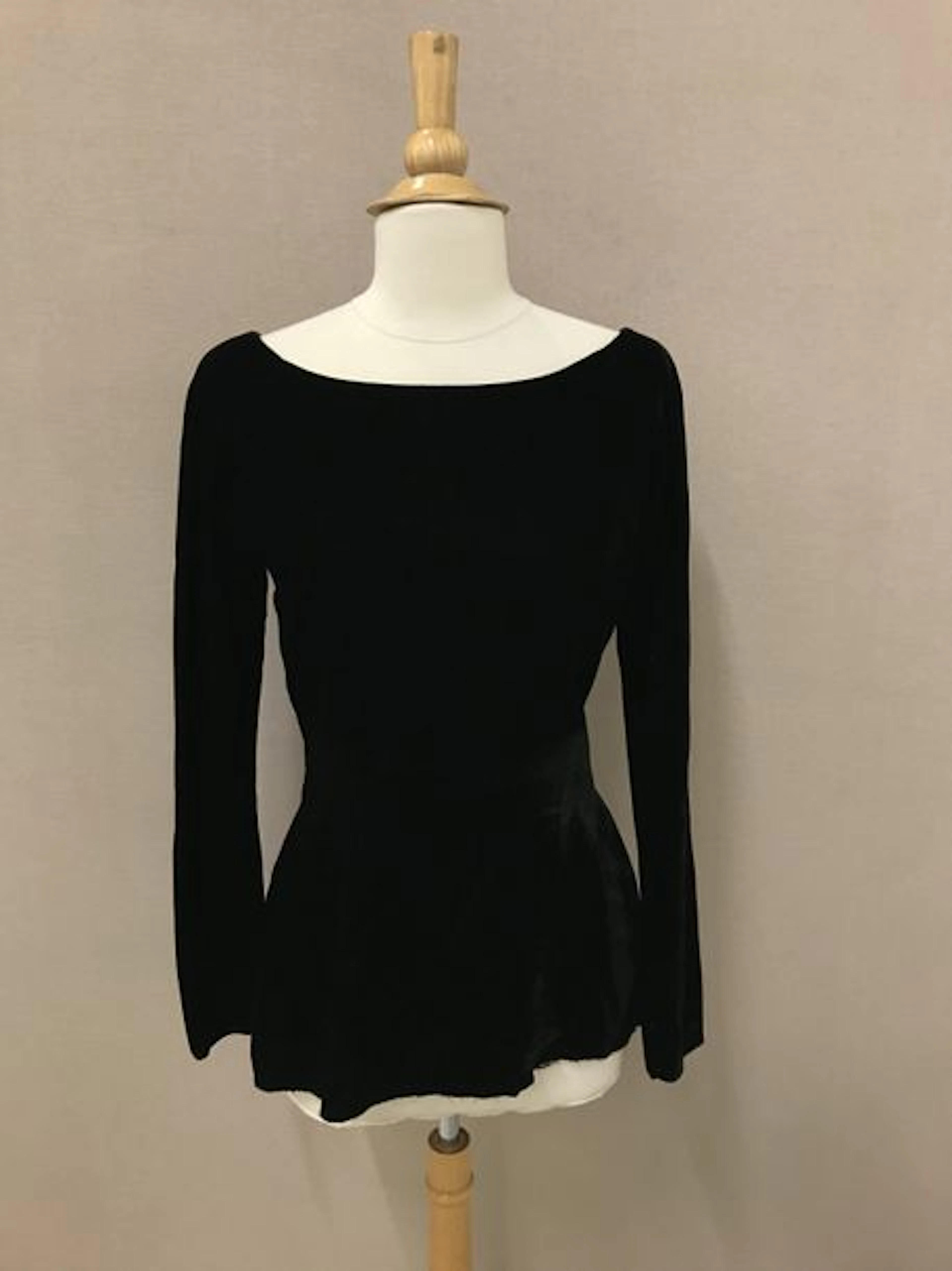 Yves SAINT LAURENT