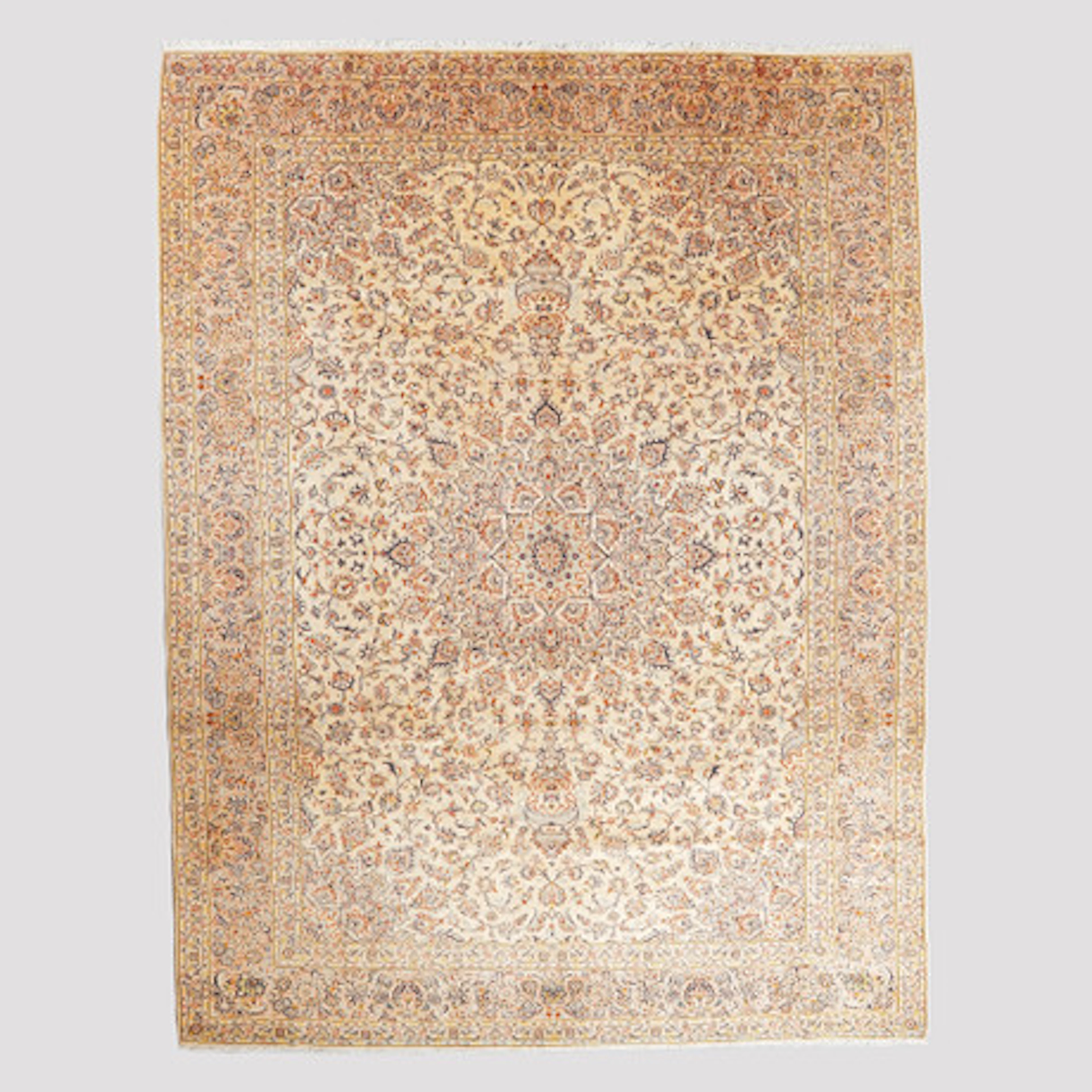 MATTA, Kashan, 380 x 292 cm.