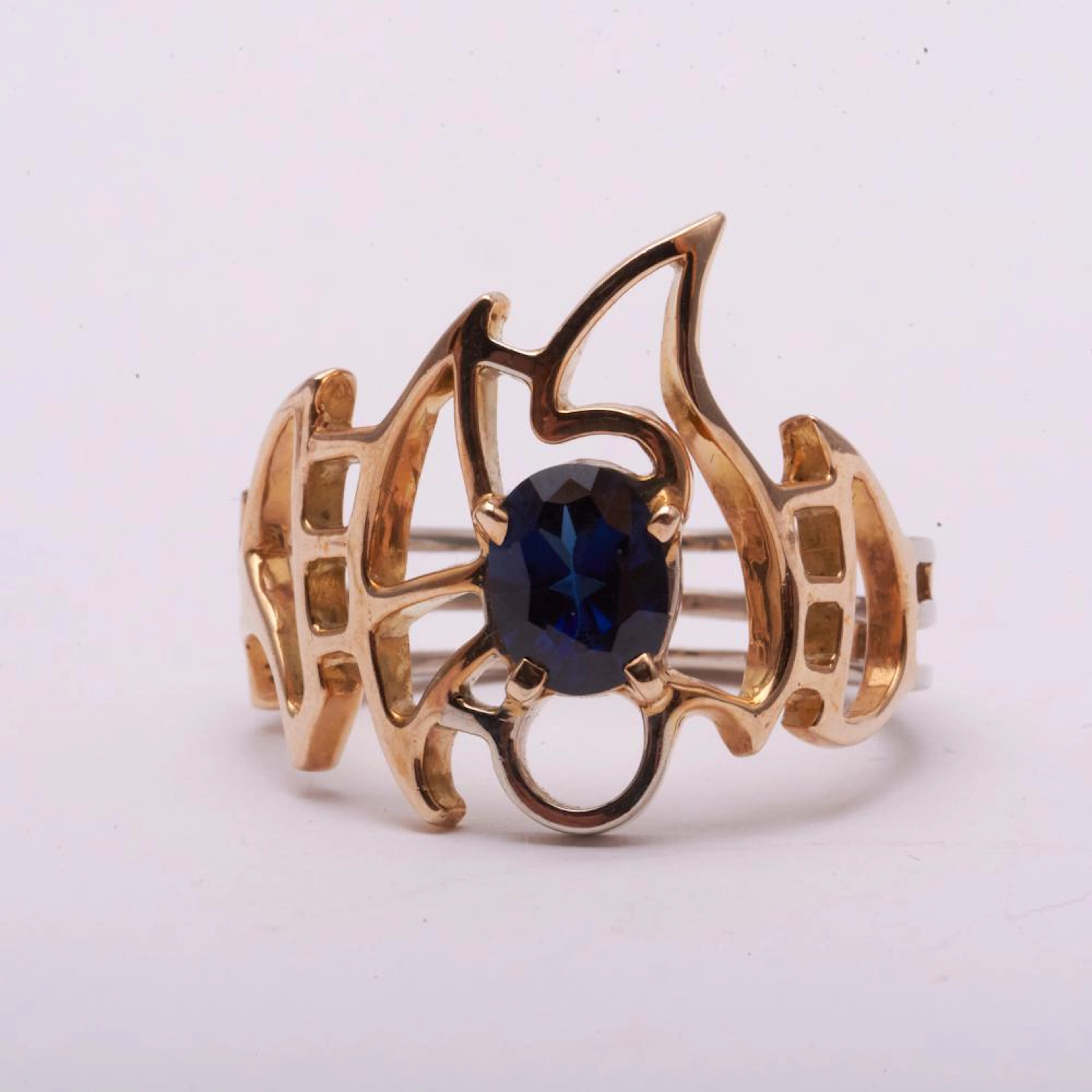 Mens Gold and Sapphire Ring