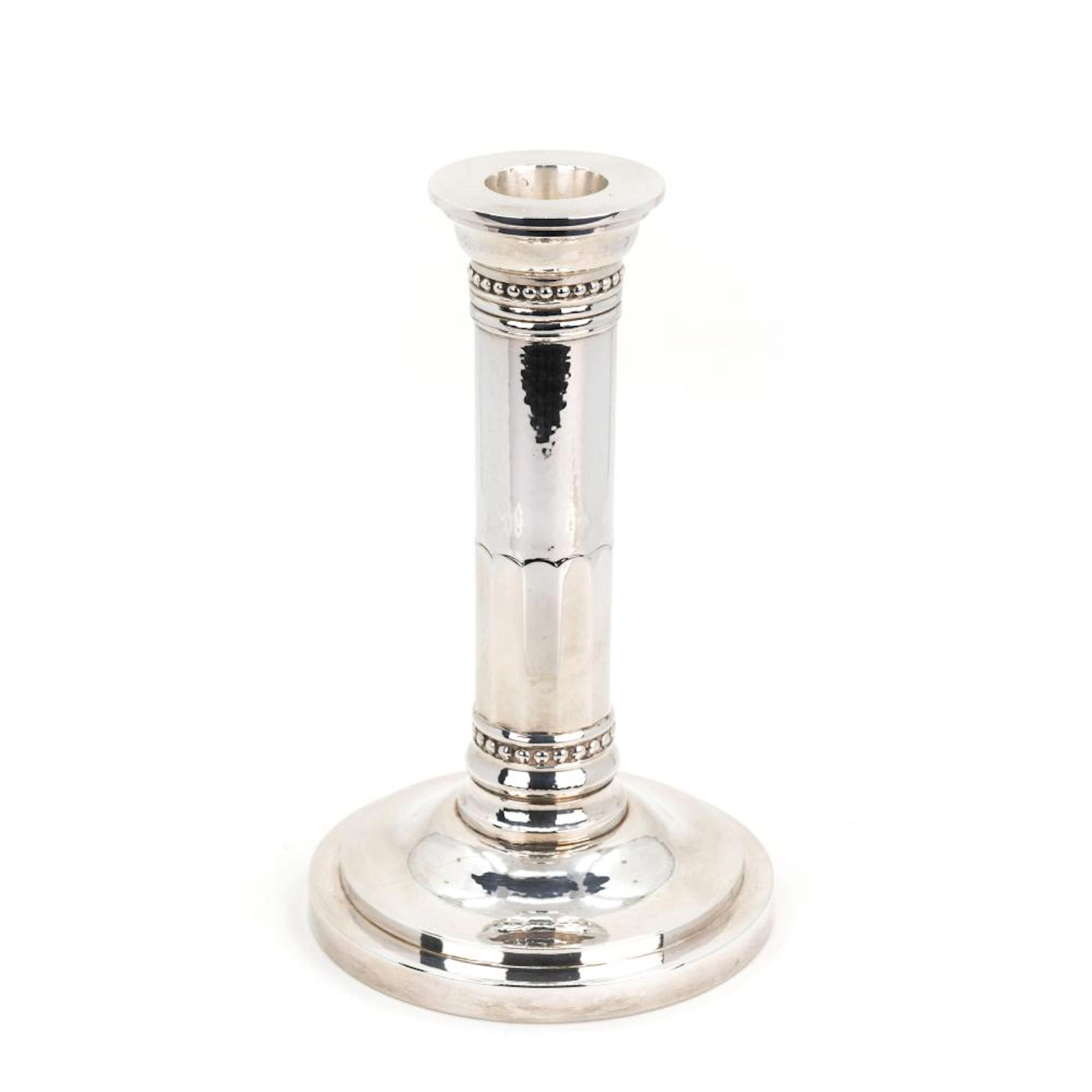 Georg Jensen Silberleuchter mit Hammerschlagdekor, Entwurf von Johan Rohde