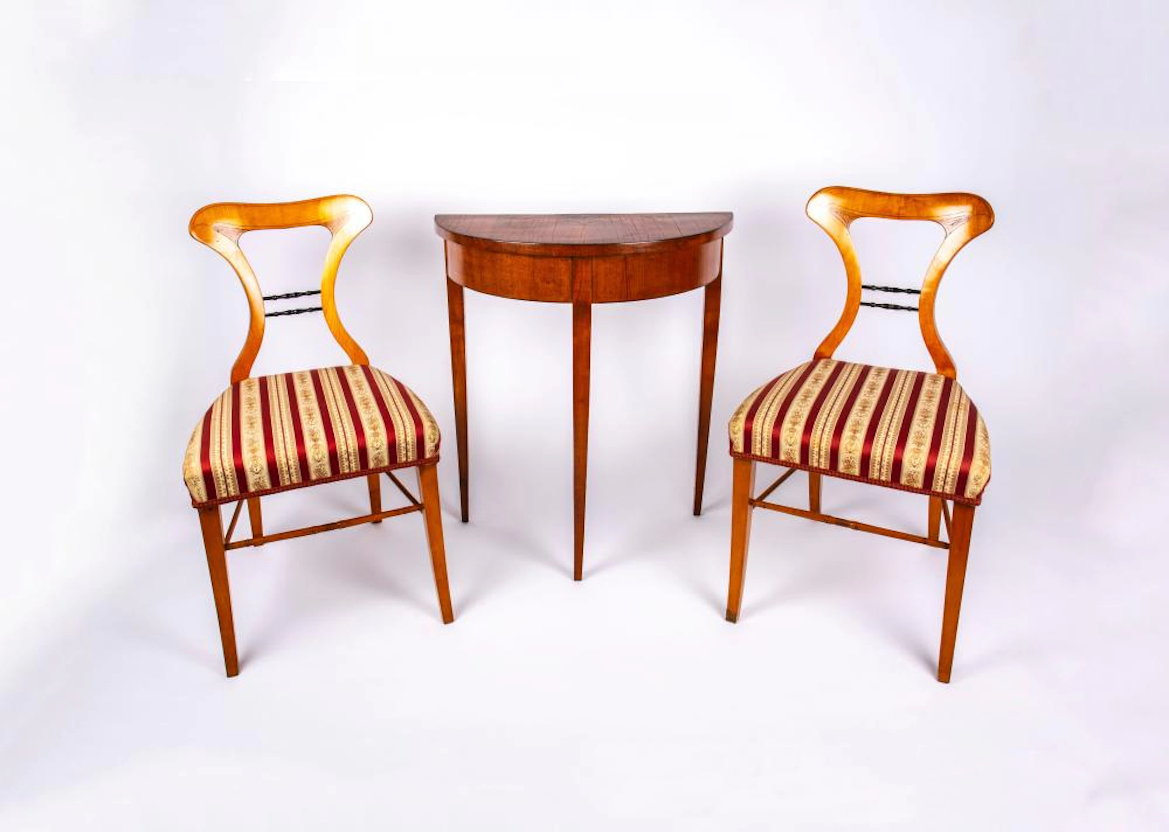 Set of small furniture