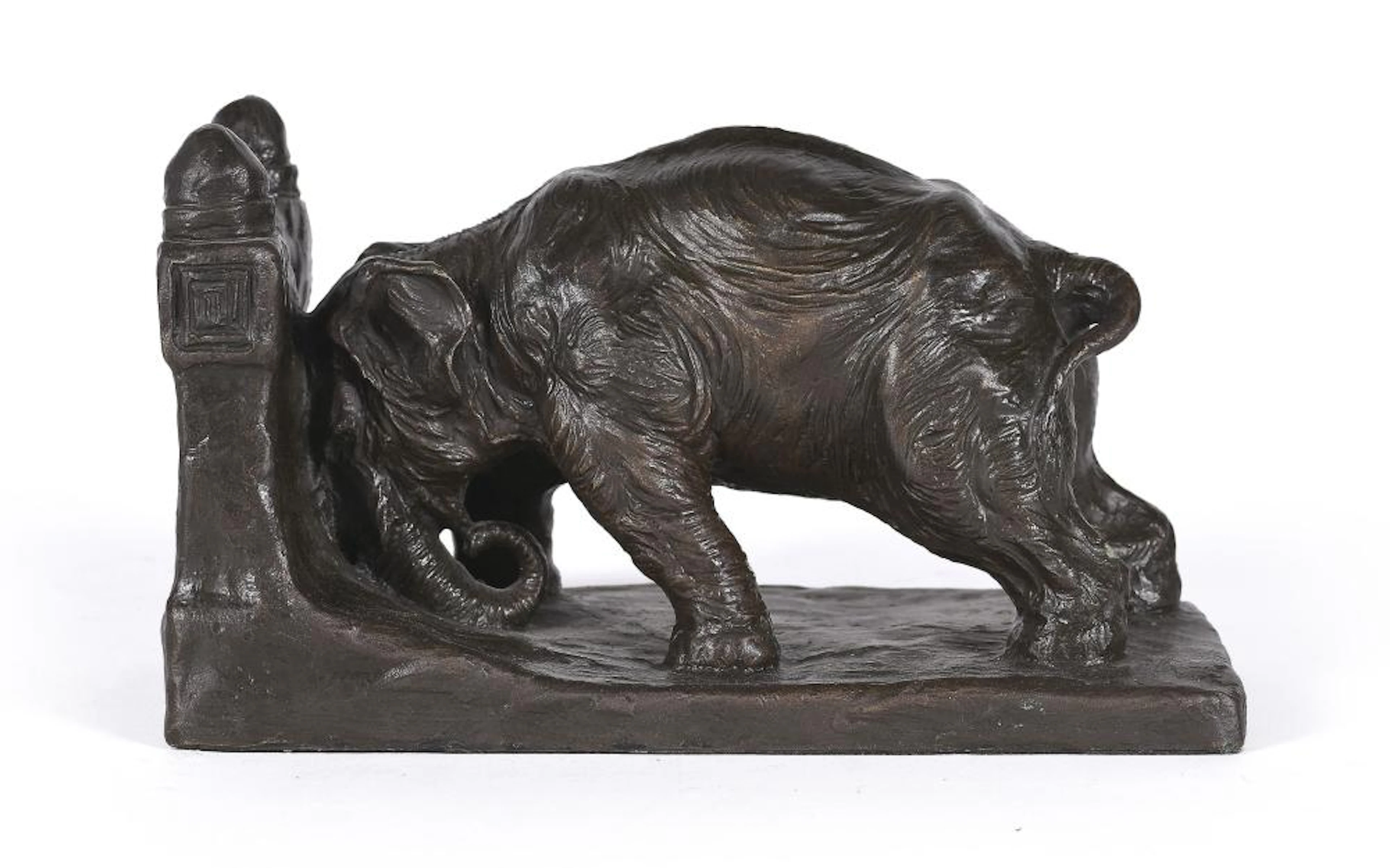 Sujetalibros realizado en bronce representando elefante.?