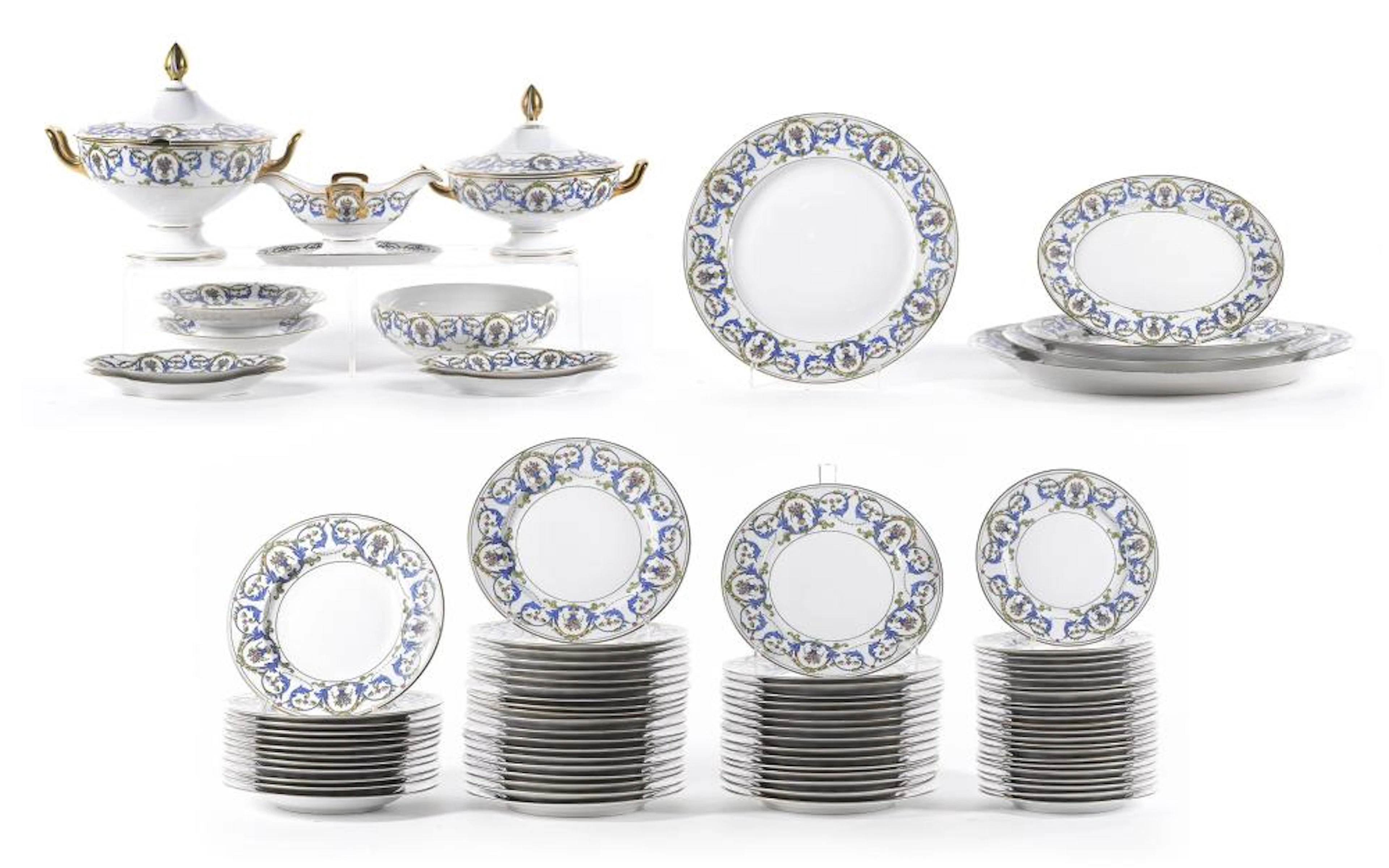 Lote compuesto por 86 piezas de vajilla realizadas en porcelana Rosenthale