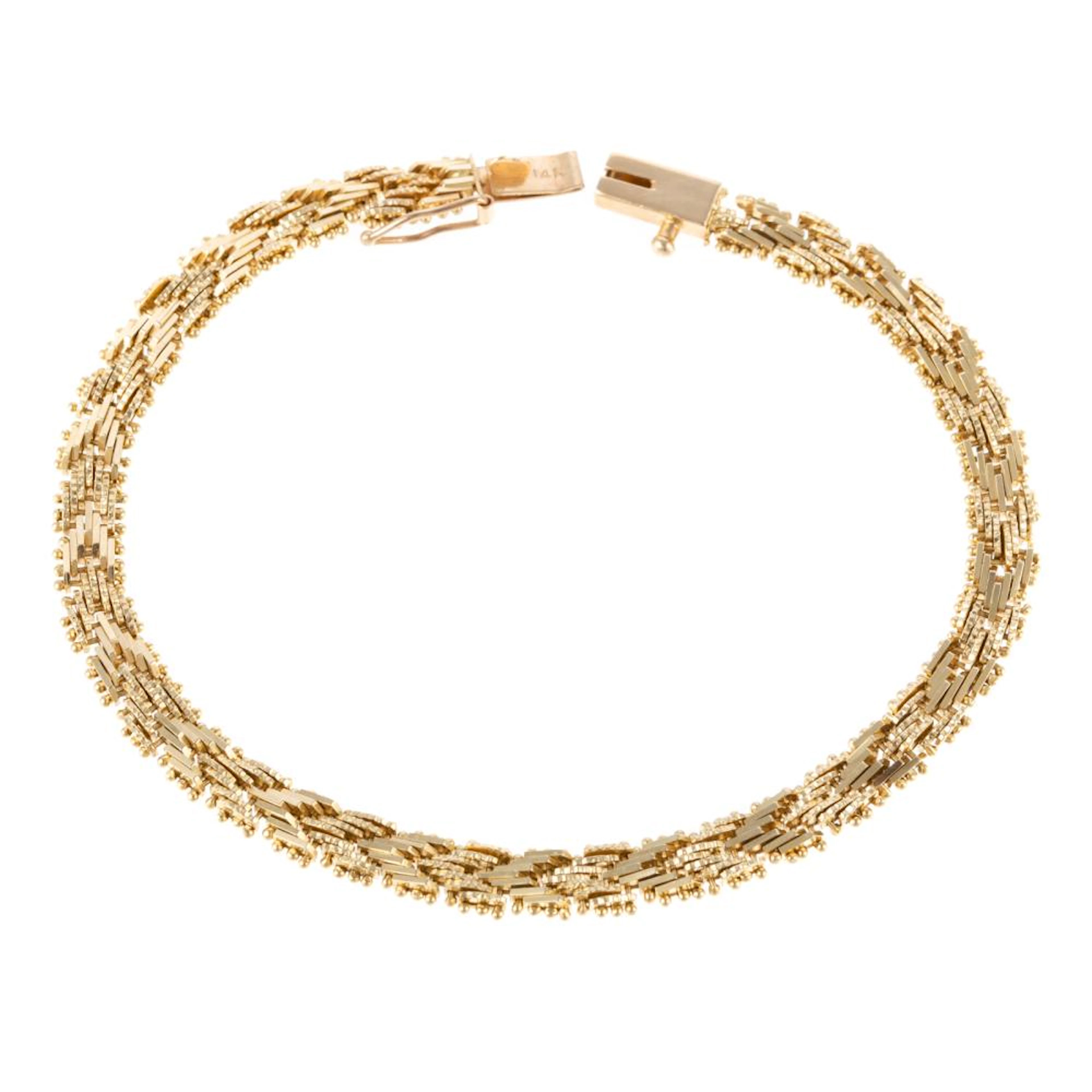 A Chevron Pattern Bracelet in 14K