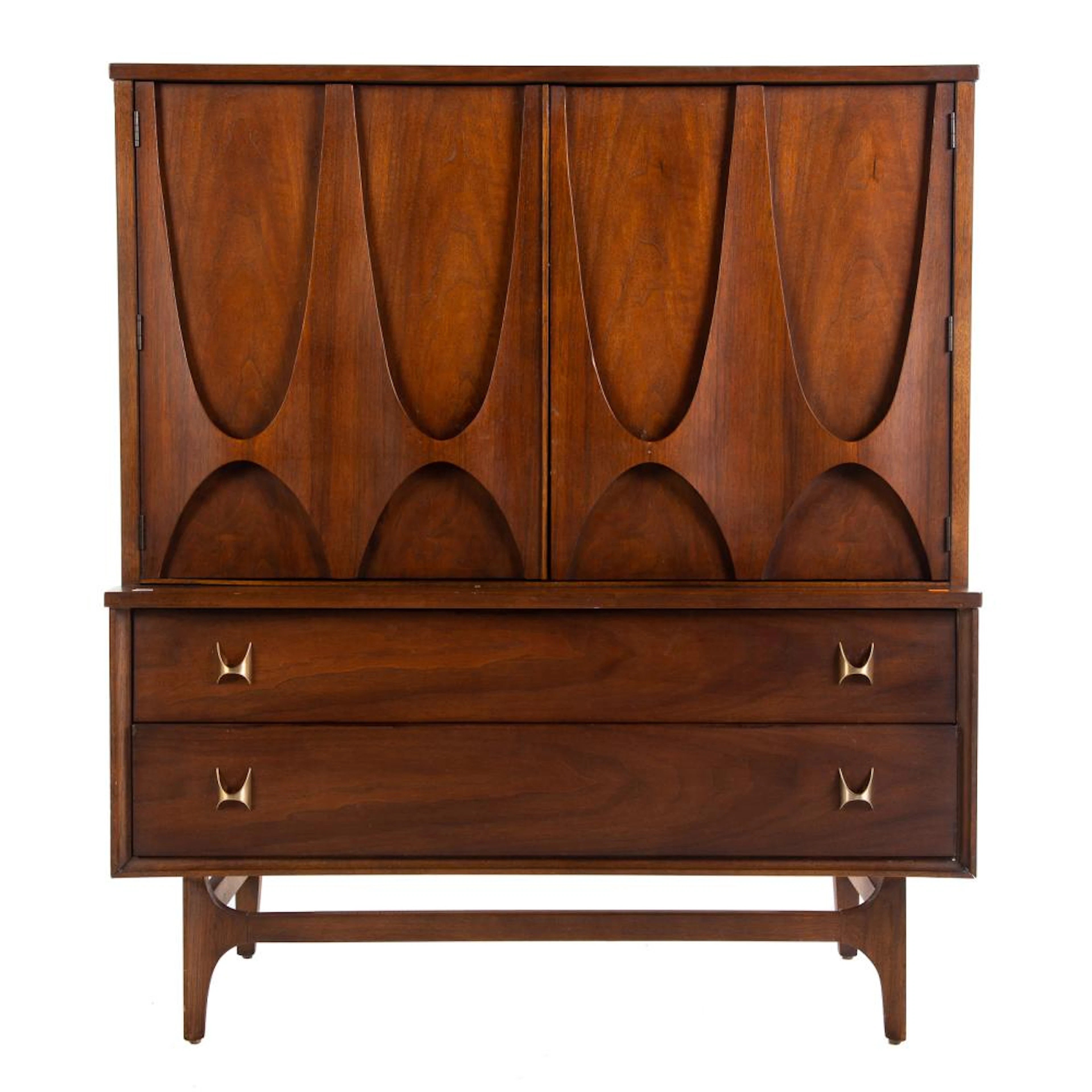 Broyhill Brasilia Gentleman's Chest
