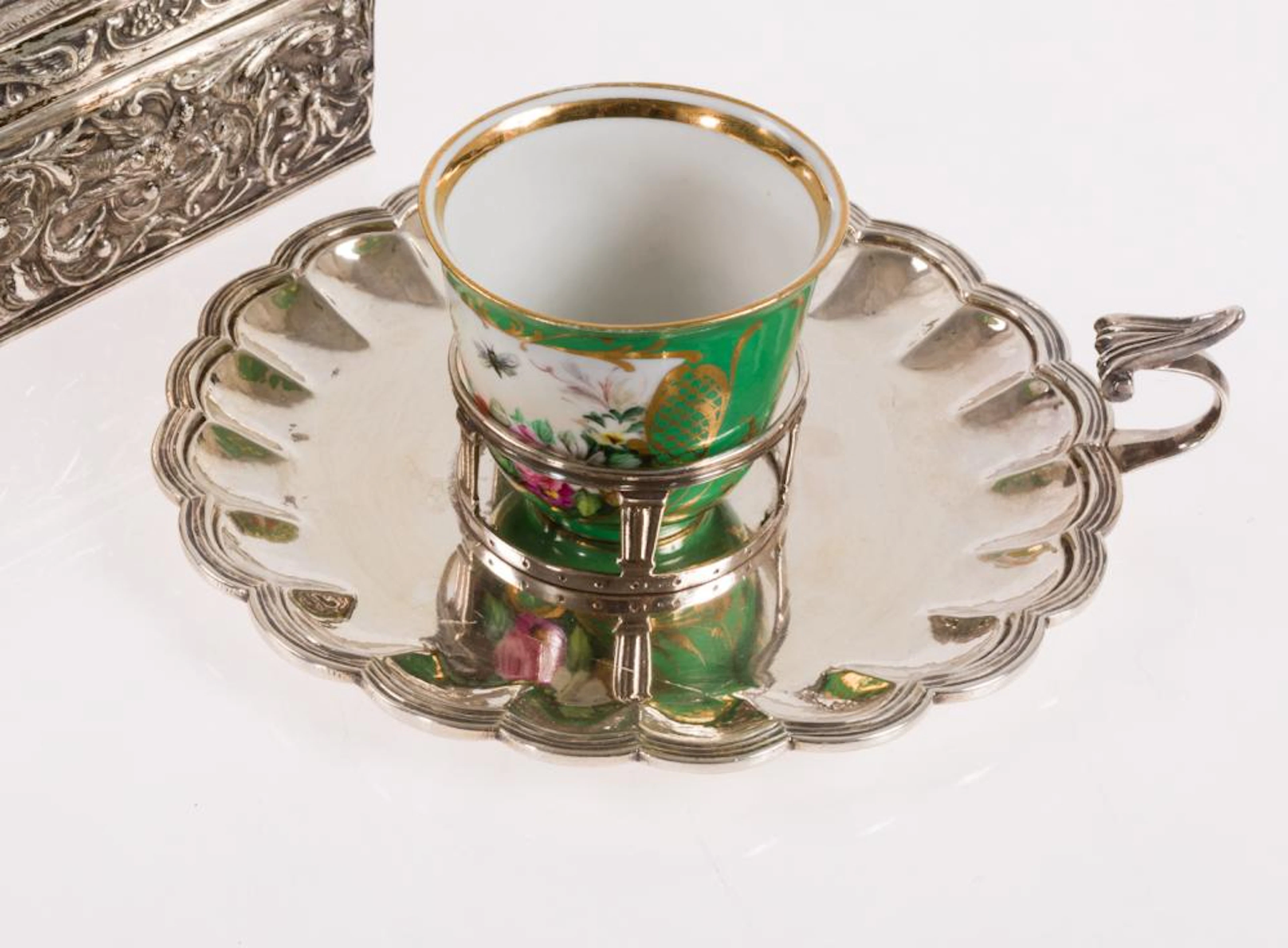 Mancerina in Spanish silver López with porcelain jícara