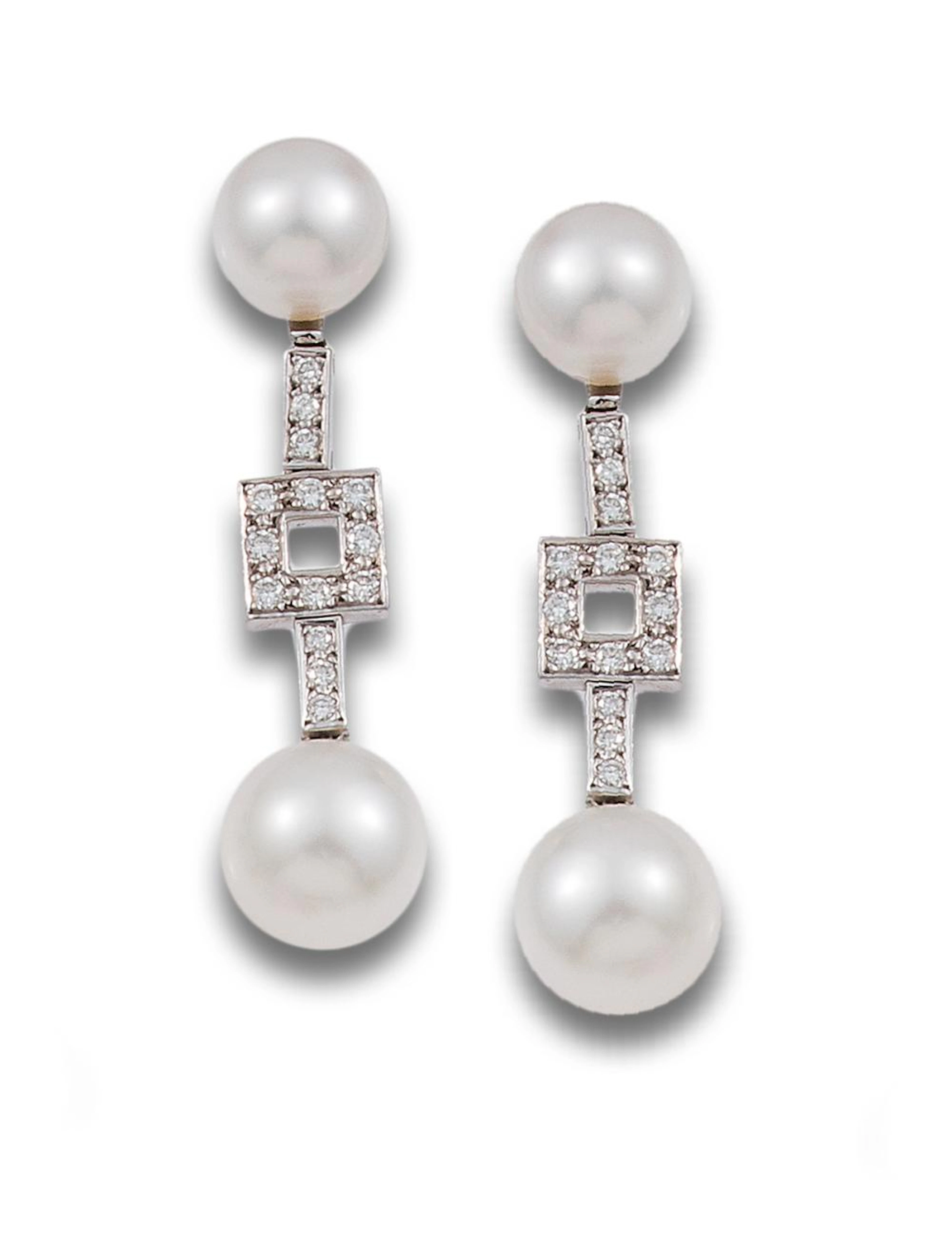 LONG SIGNED VASARI EARRINGS WITH DIAMONDS, AUSTRALIAN PEARLS AND WHITE GOLD