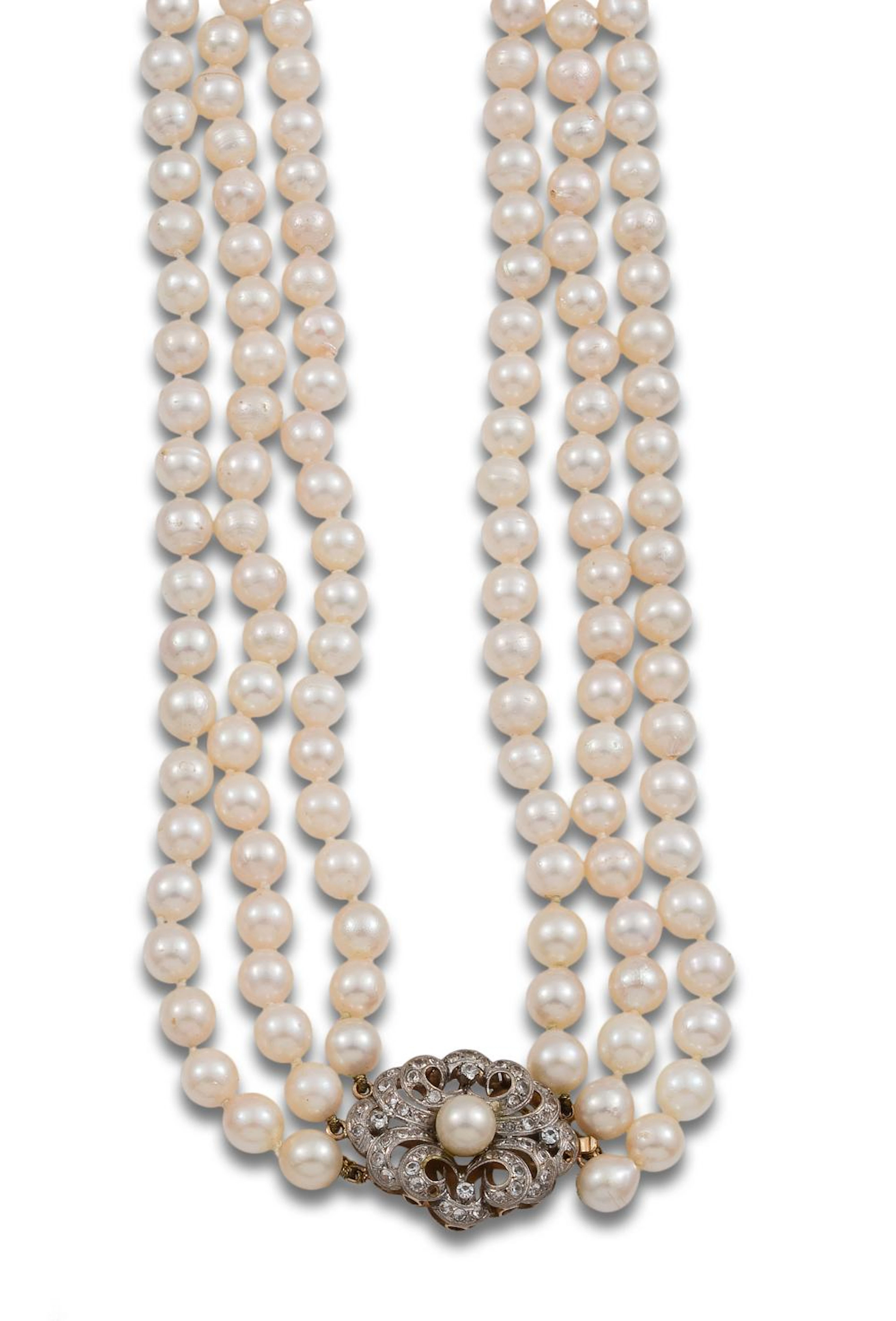 ECKLACE, 60'S, WITH THREE STRINGS OF PEARLS, ZIRCONIA BROOCH, YELLOW GOLD