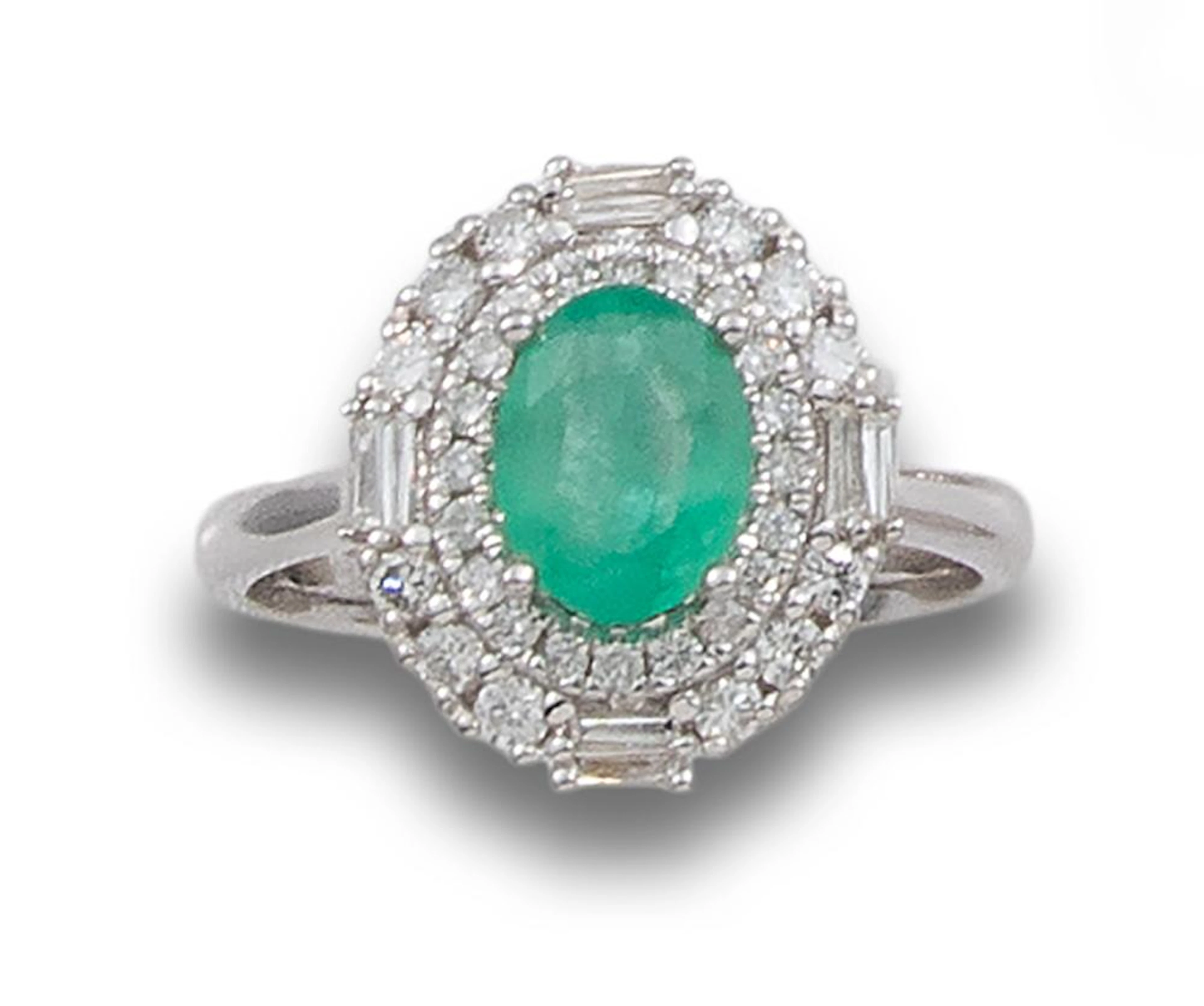 PLATINUM RING WITH EMERALD AND DIAMONDS