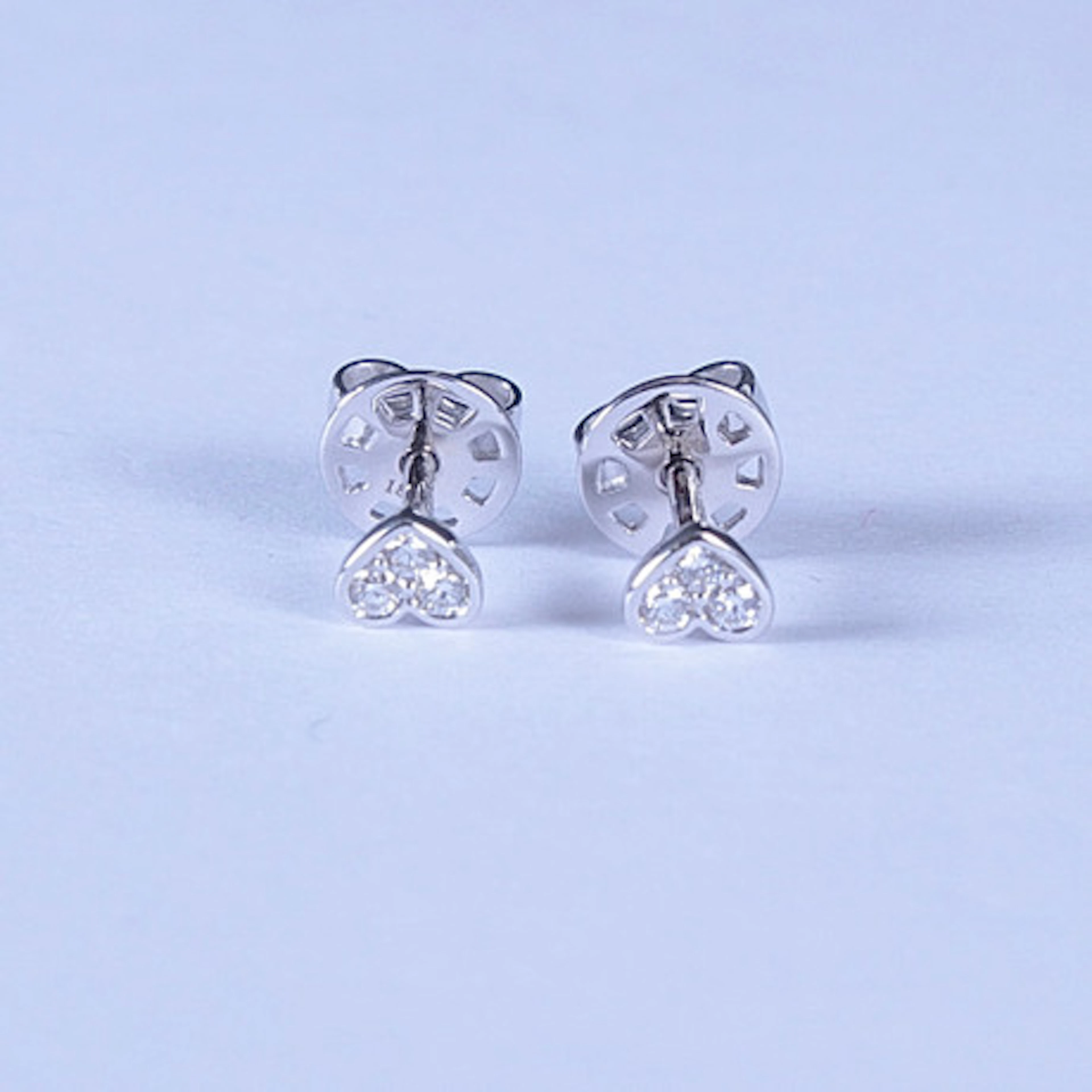DIAMANTÖRHÄNGEN, i form av hjärtan, 0,12ct…